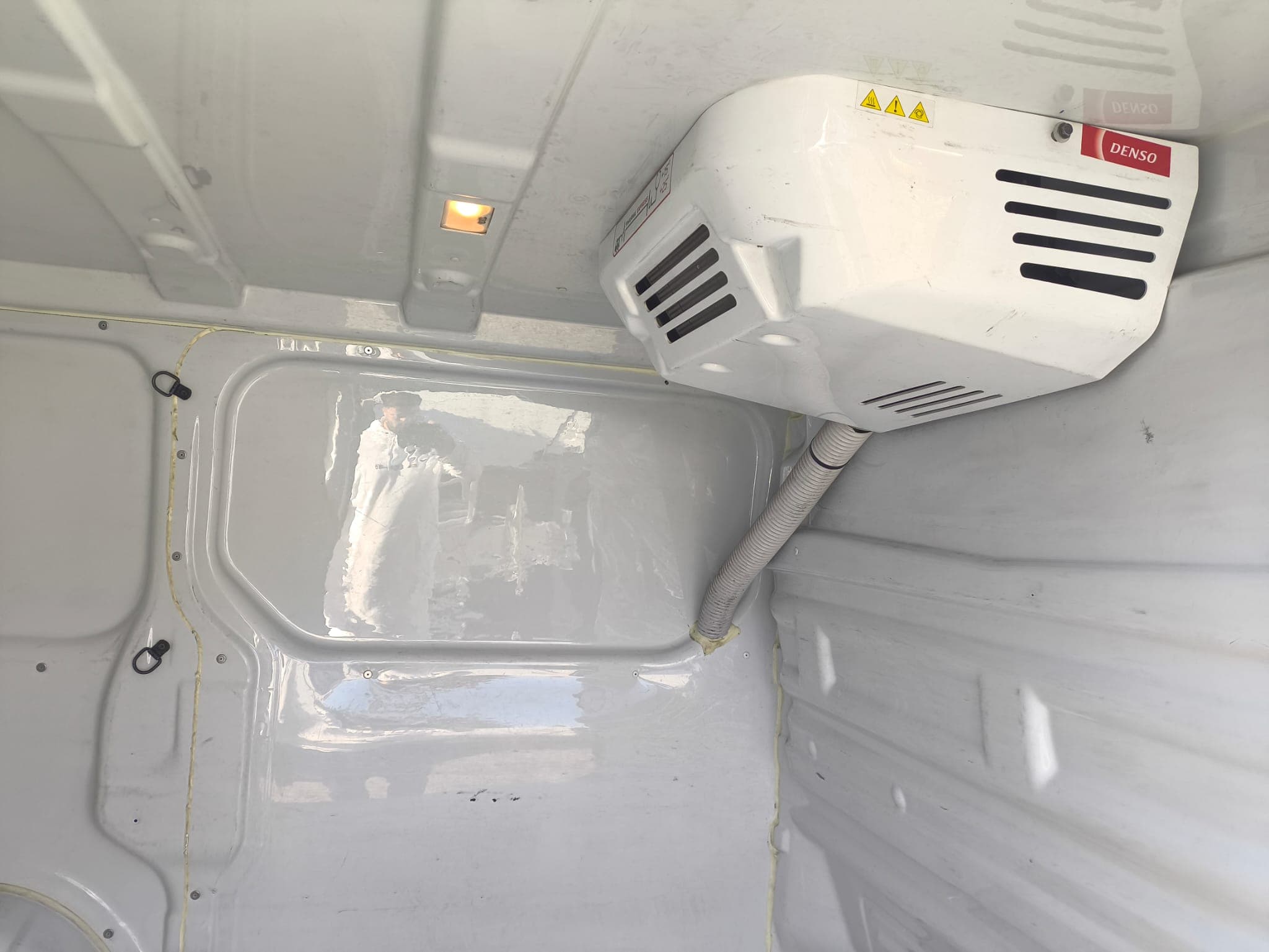 Renault Trafic 2.0 DCI · Ano 2022 — imagen 27