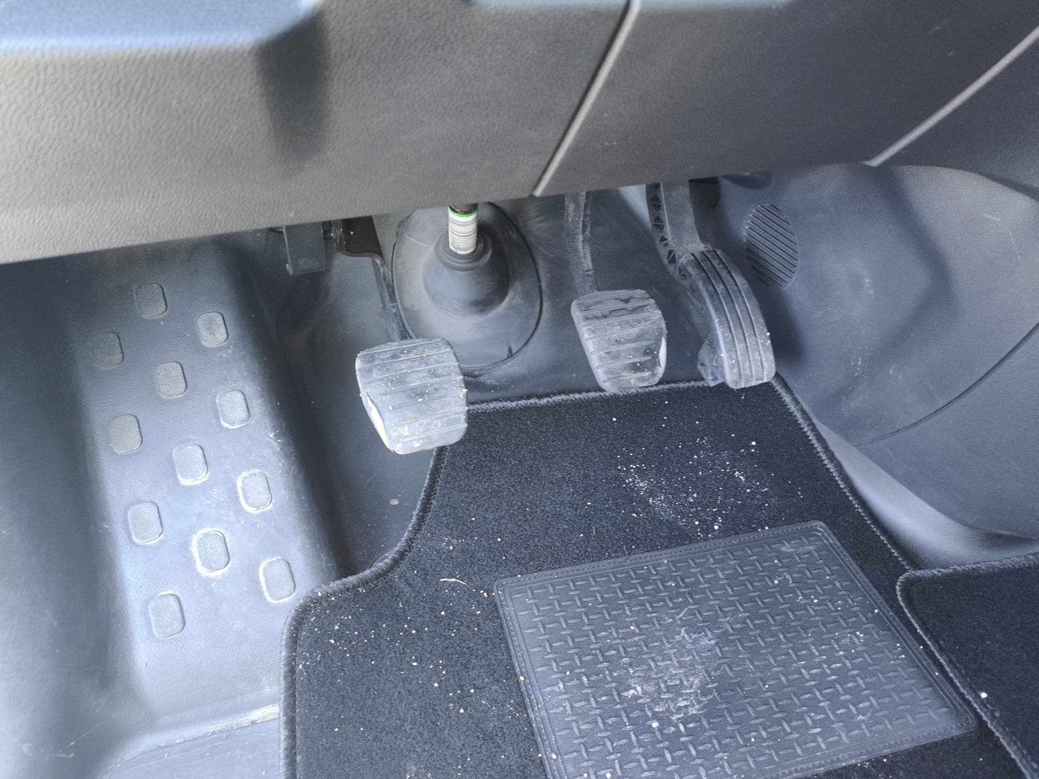 Renault Trafic 2.0 DCI · Ano 2022 — imagen 18
