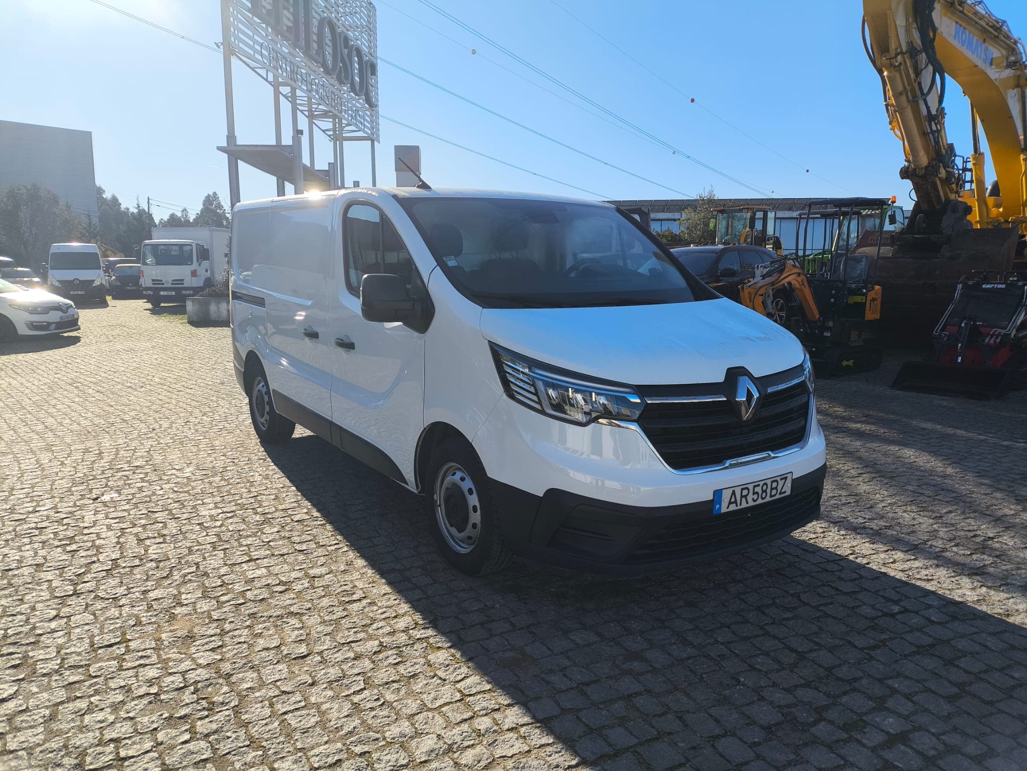 Renault Trafic 2.0 DCI · Ano 2022 — imagen 3