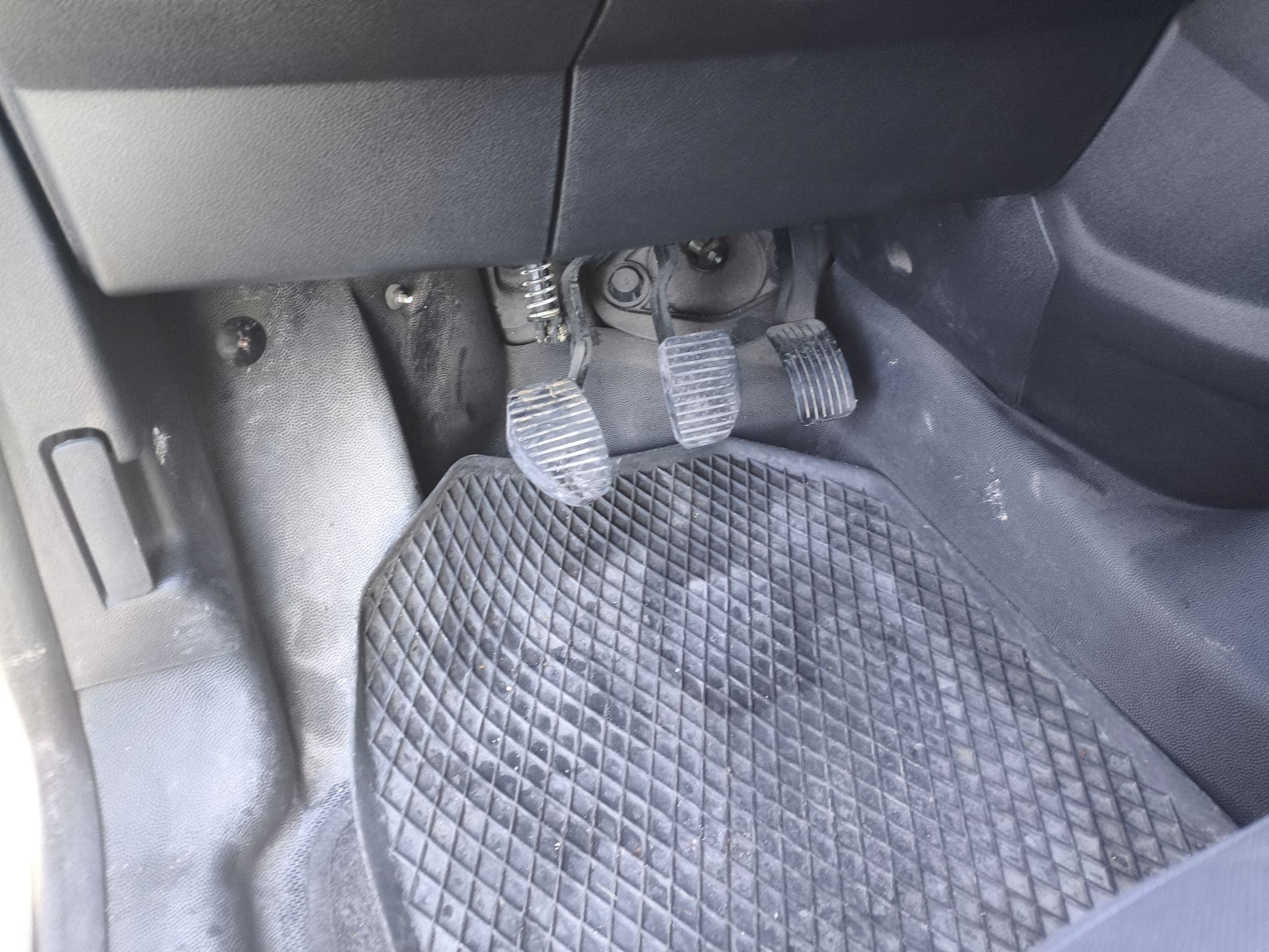 Citroën Berlingo · Ano 2015 — imagen 29