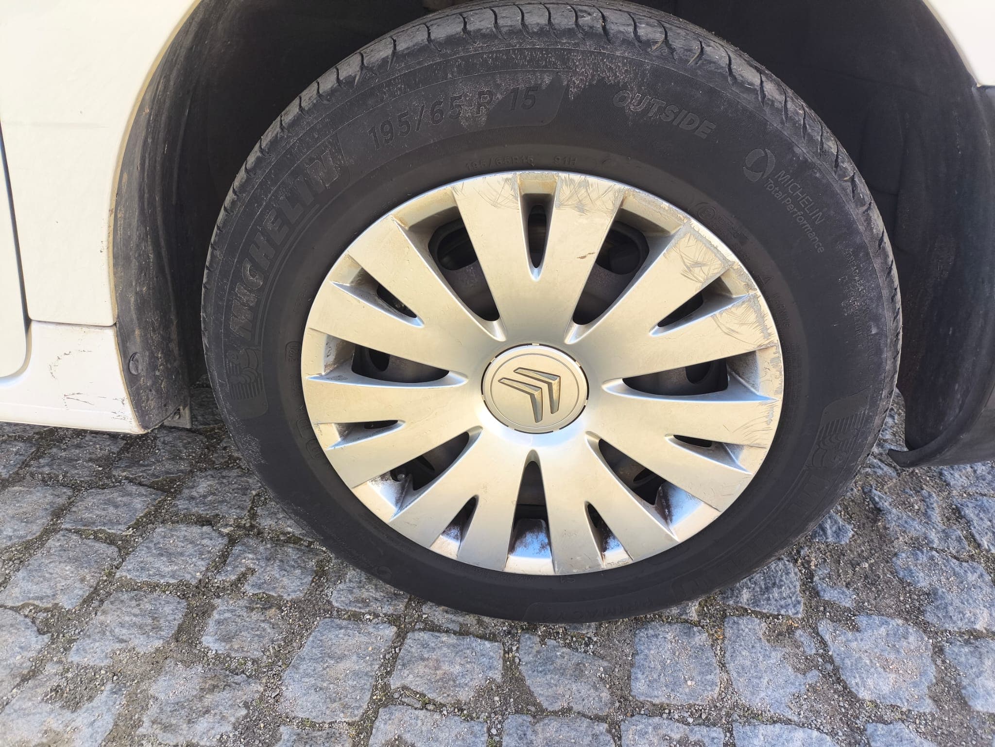 Citroën Berlingo · Ano 2015 — imagen 21