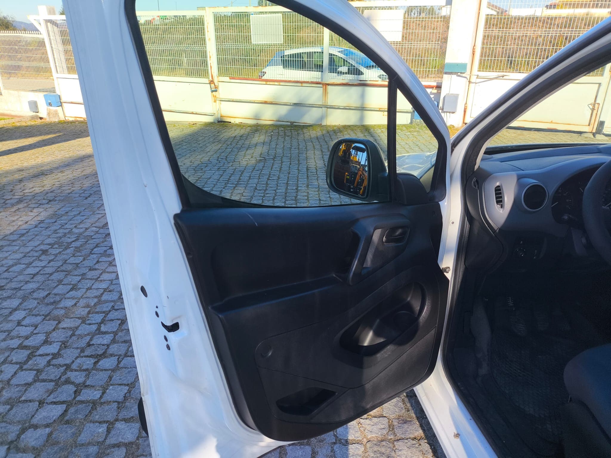 Citroën Berlingo · Ano 2015 — imagen 10