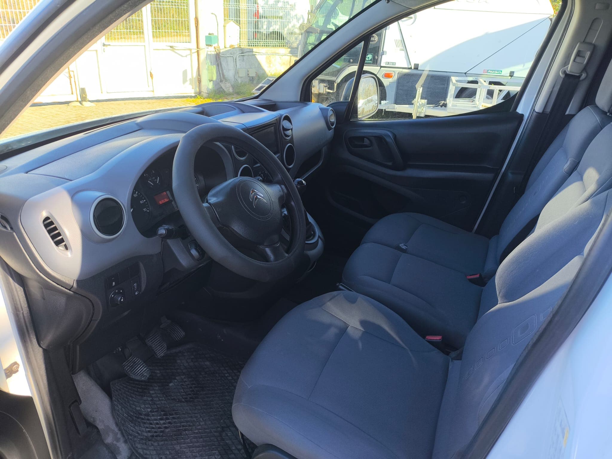 Citroën Berlingo · Ano 2015 — imagen 12