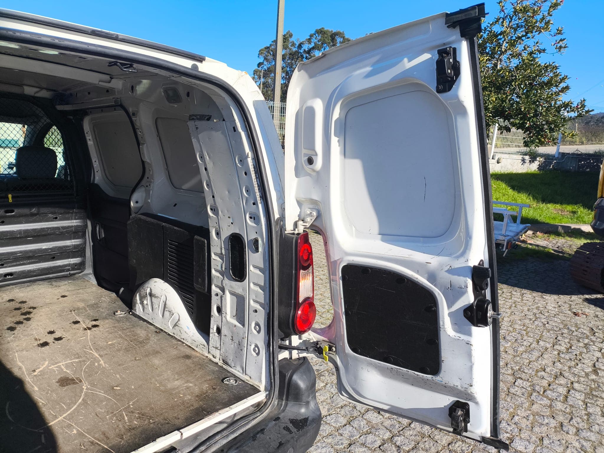 Citroën Berlingo · Ano 2015 — imagen 26