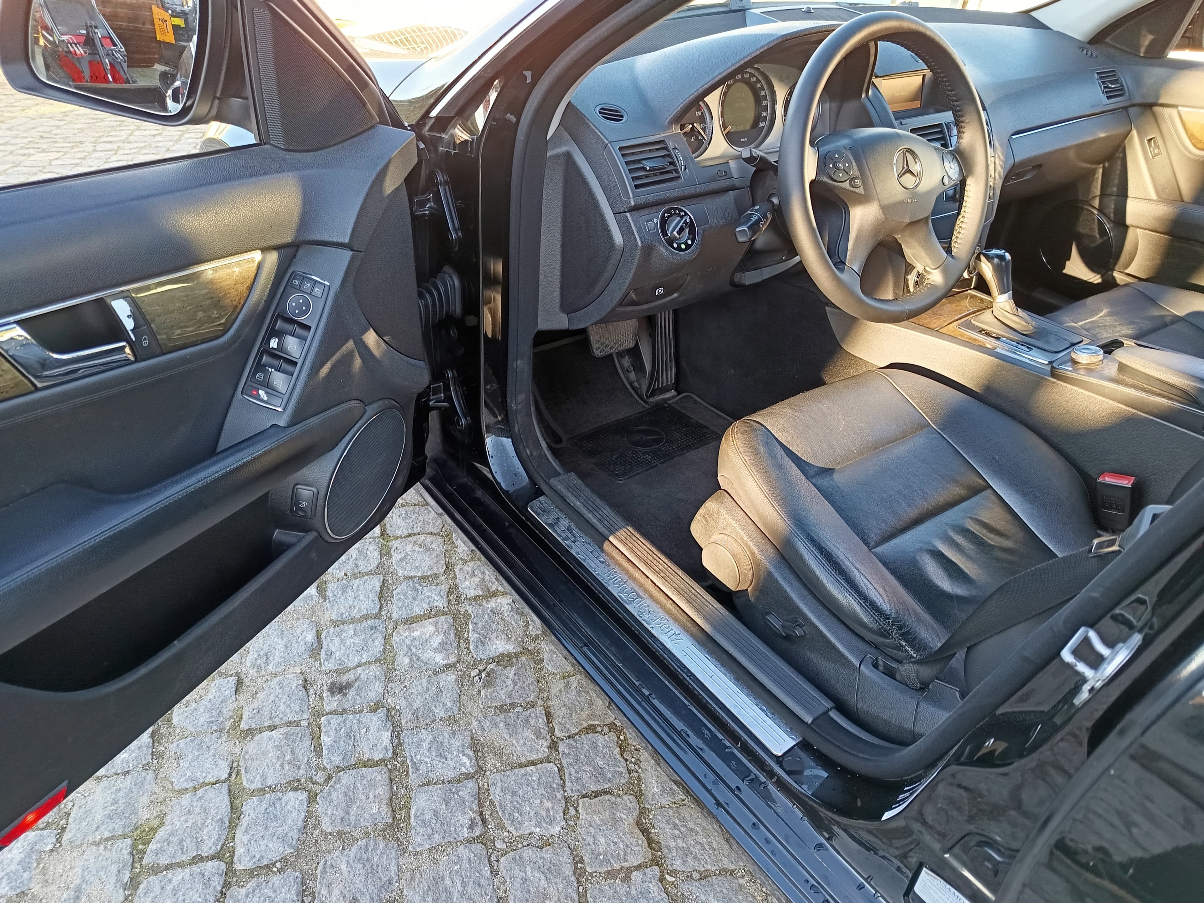 Mercedes-Benz C220 CDI · Ano 2008 — imagen 32