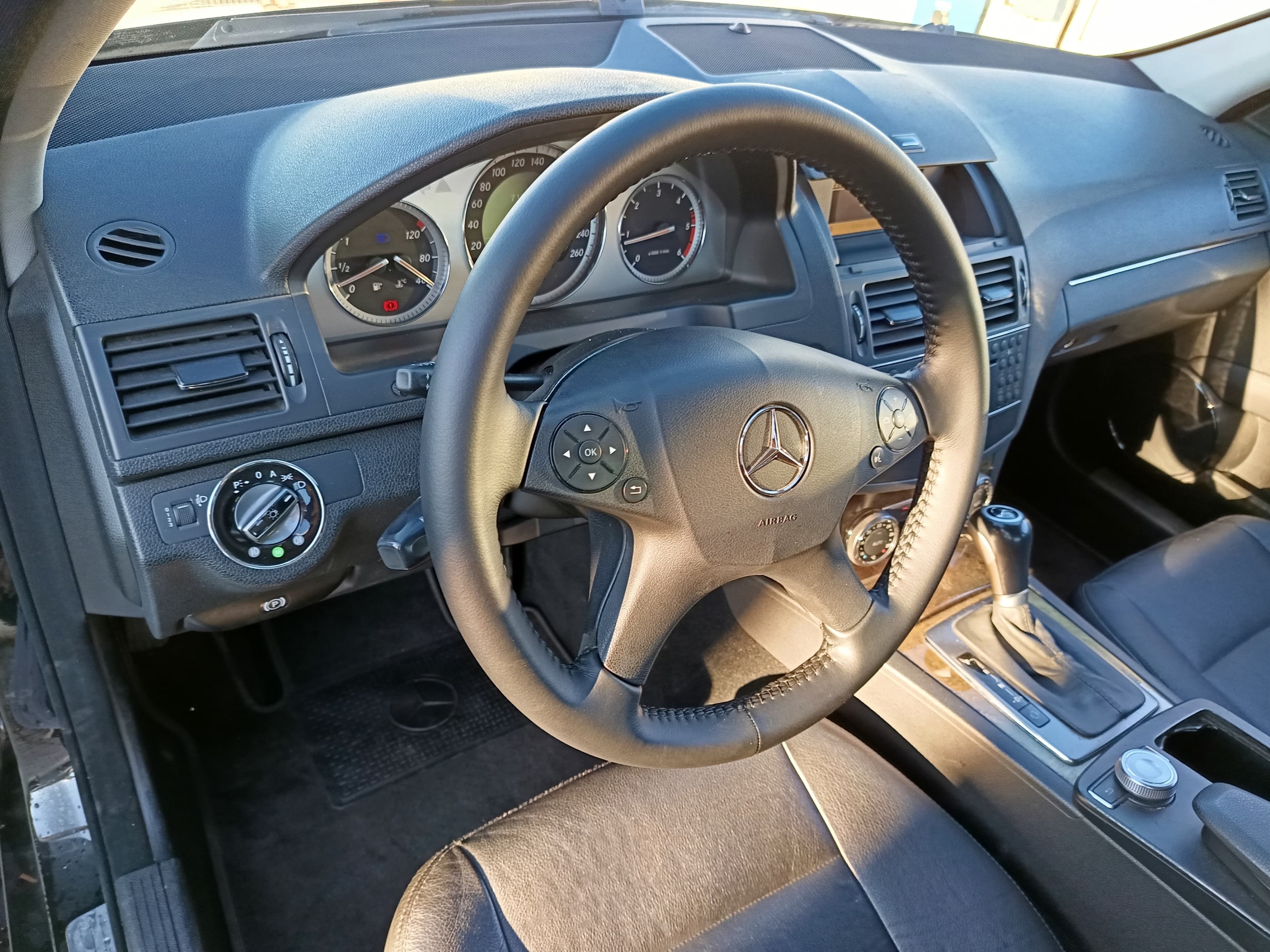 Mercedes-Benz C220 CDI · Ano 2008 — imagen 36