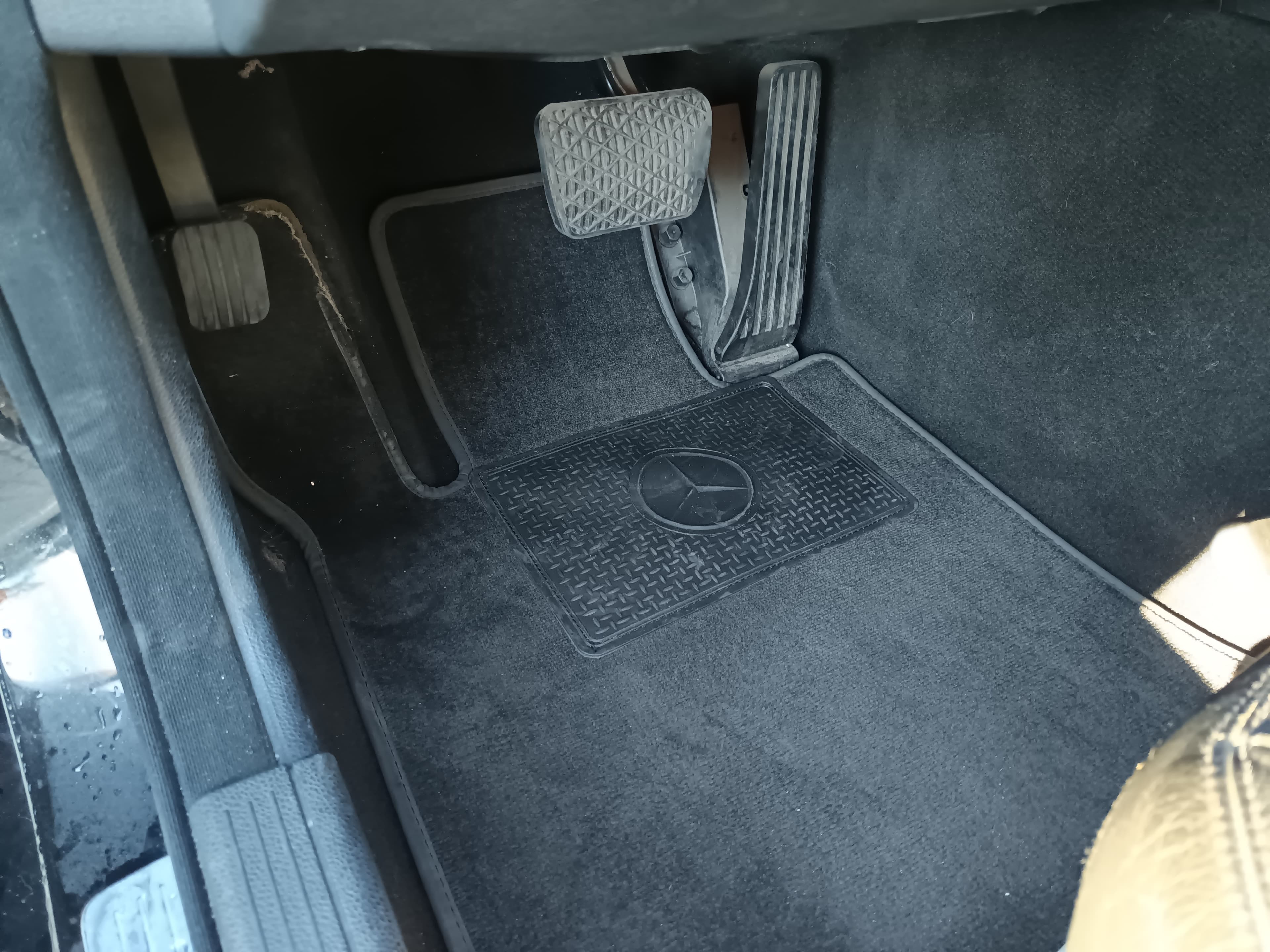 Mercedes-Benz C220 CDI · Ano 2008 — imagen 35