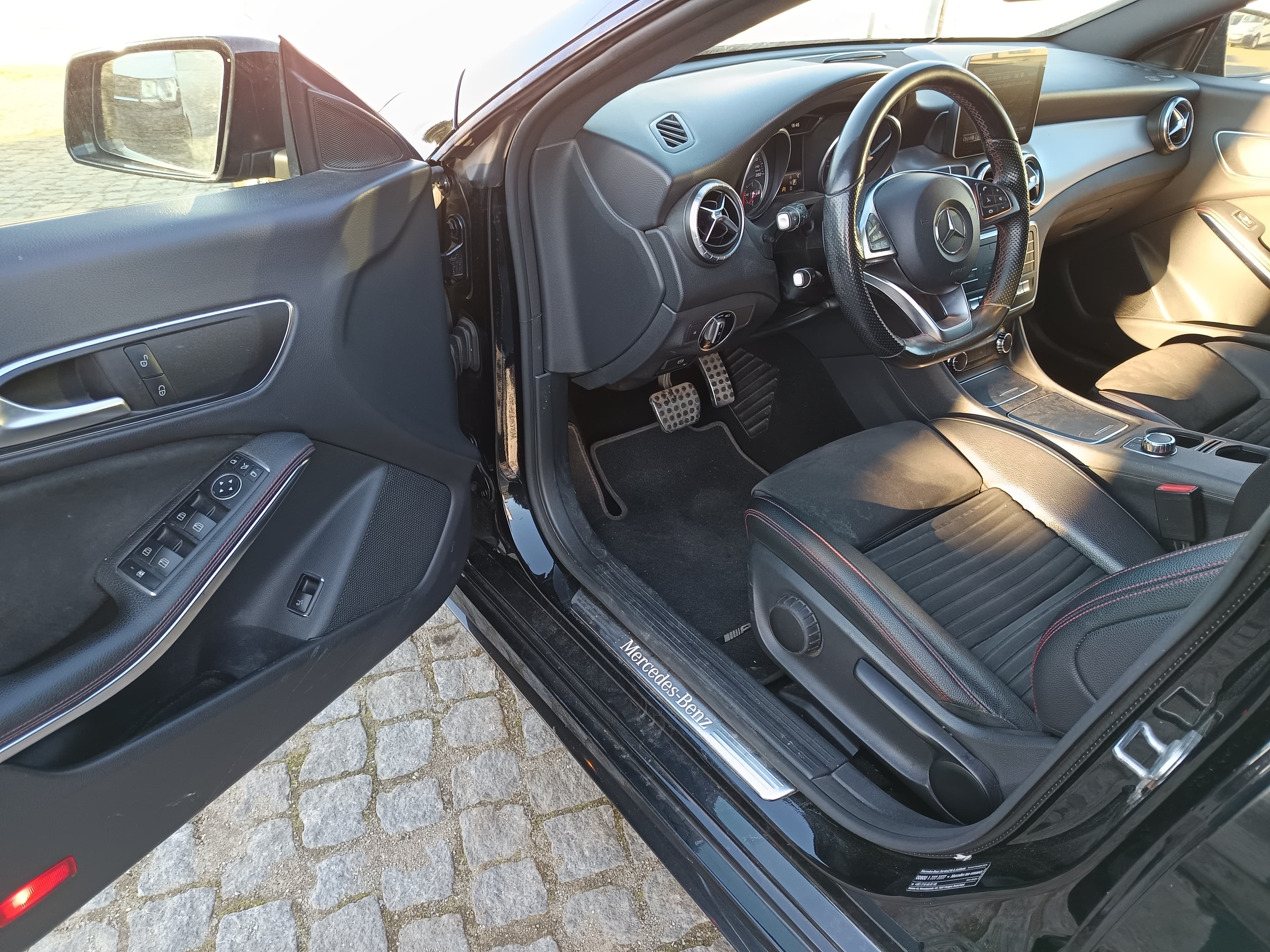 Mercedes-Benz CLA 200d · Ano 2018 — imagen 32