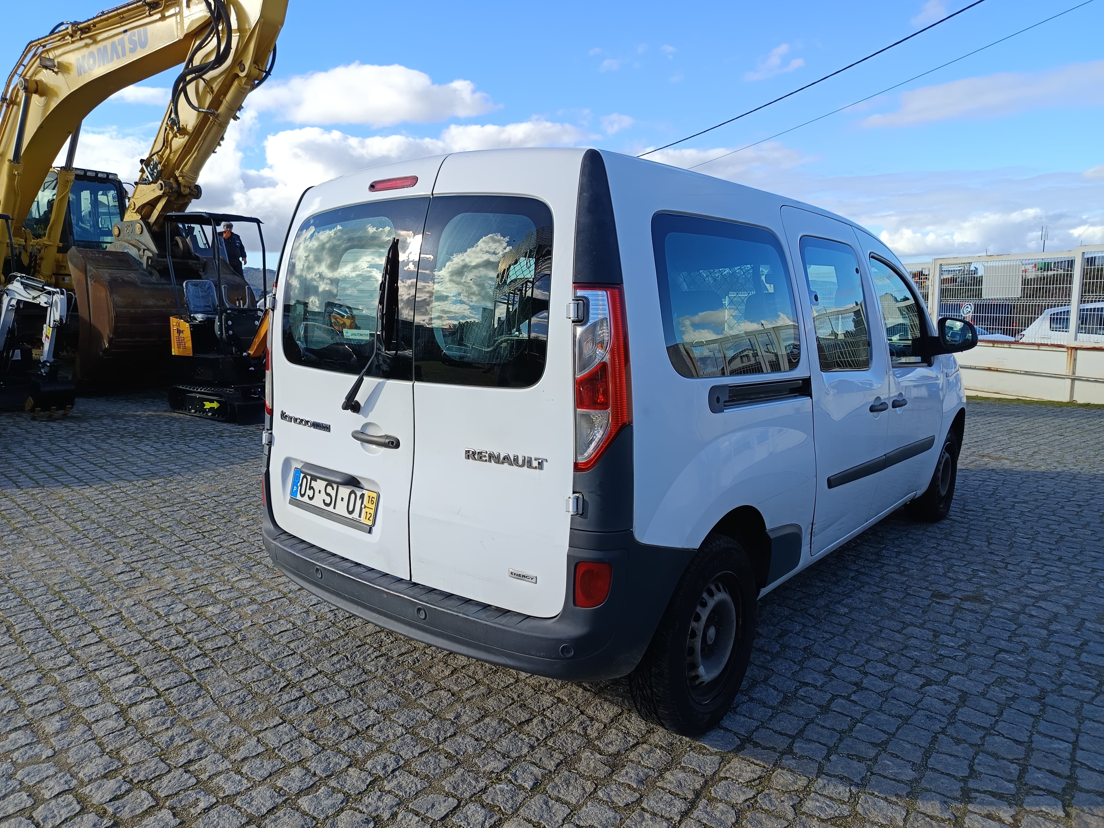 Renault Kangoo Maxi · Ano 2016 — imagen 4