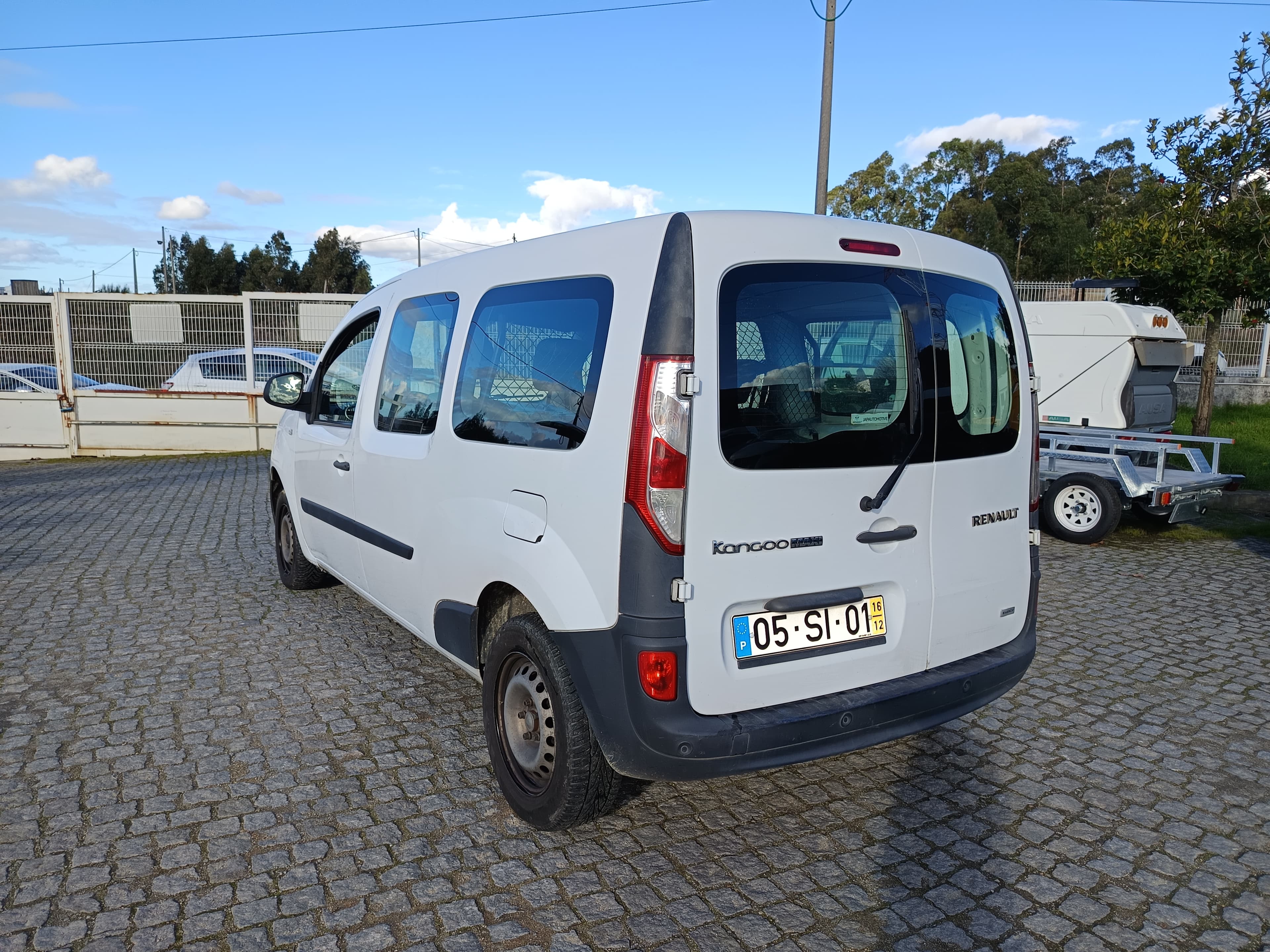 Renault Kangoo Maxi · Ano 2016 — imagen 6
