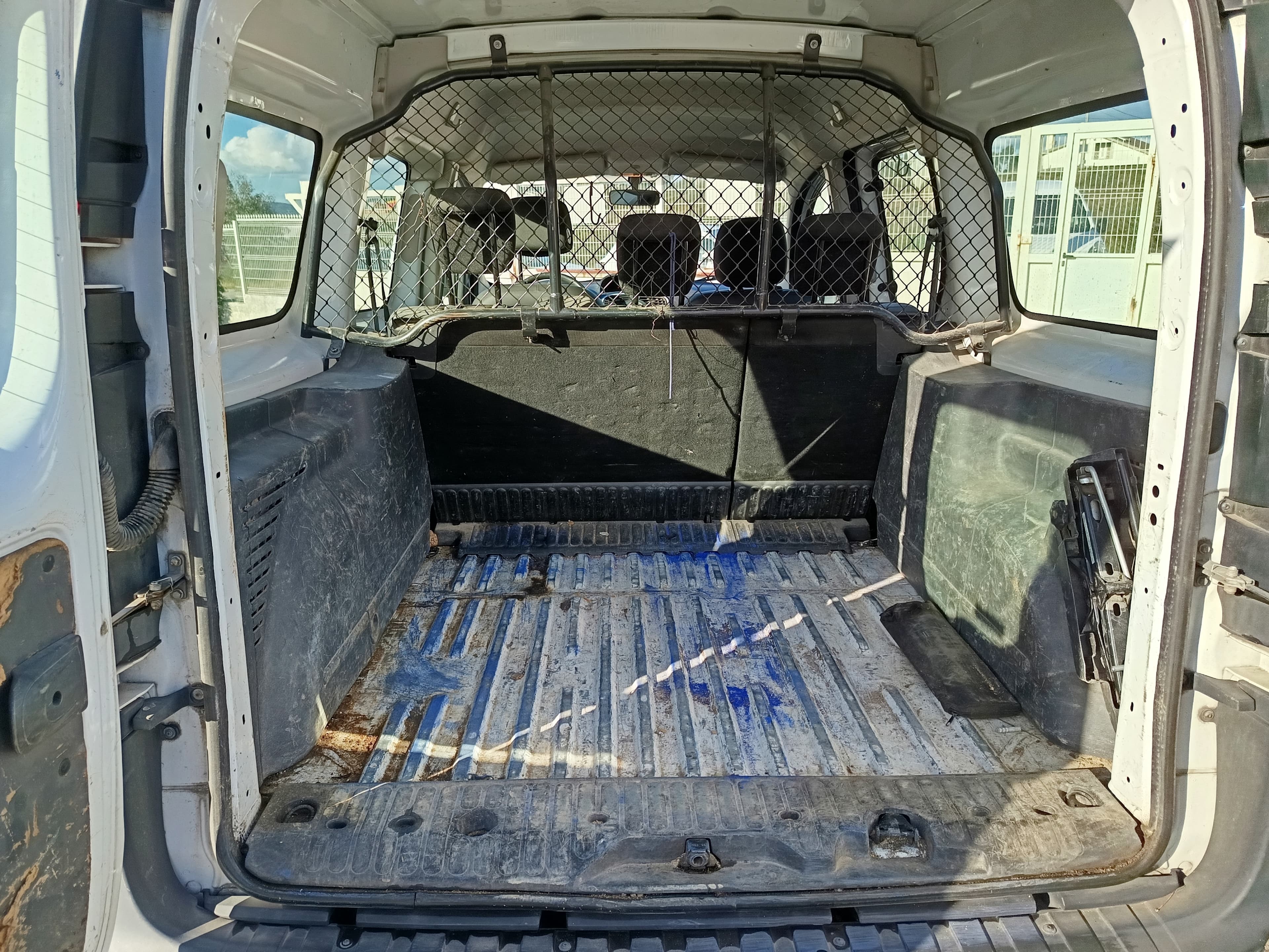 Renault Kangoo Maxi · Ano 2016 — imagen 26