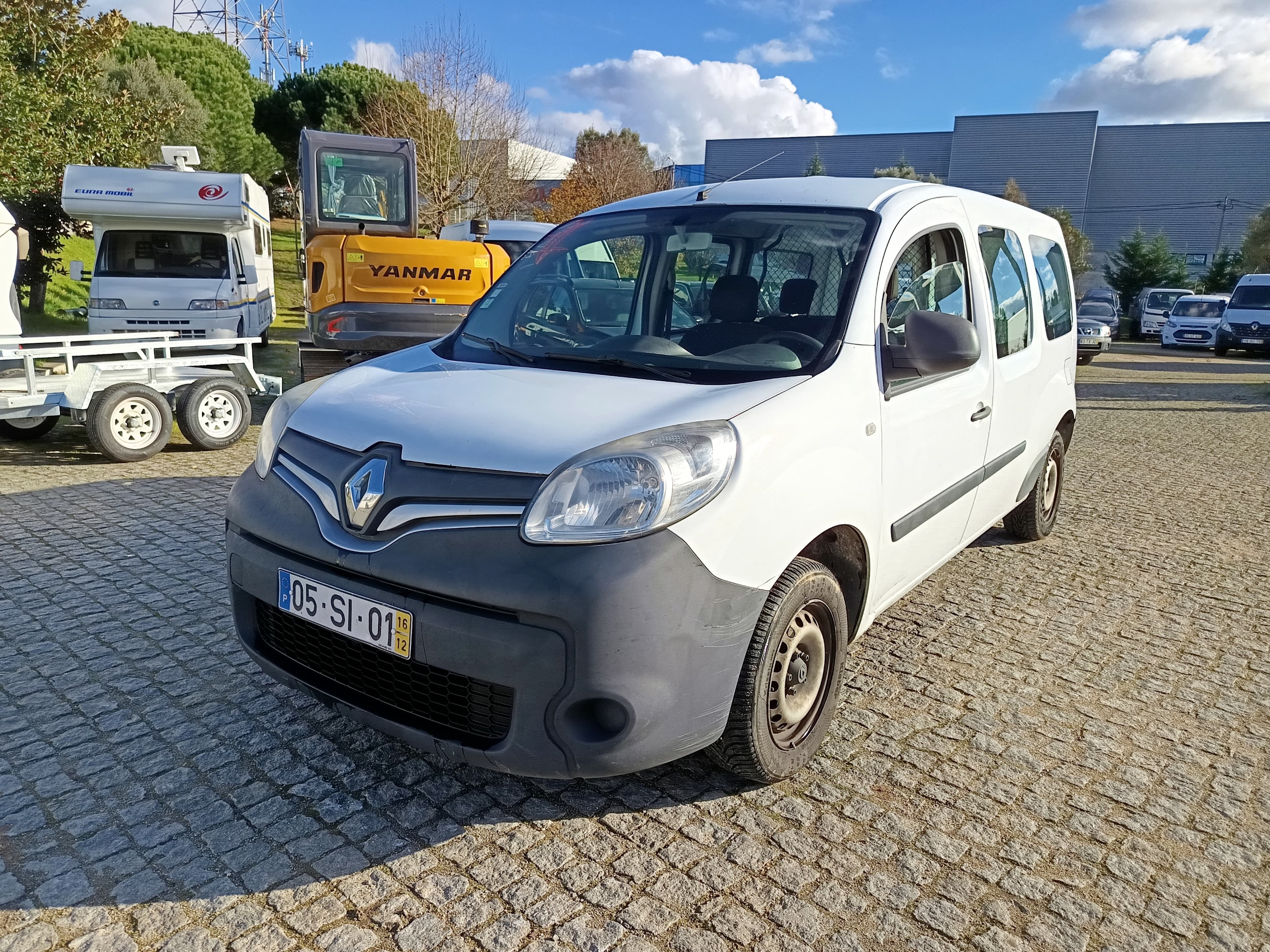 Renault Kangoo Maxi · Ano 2016 — imagen 1