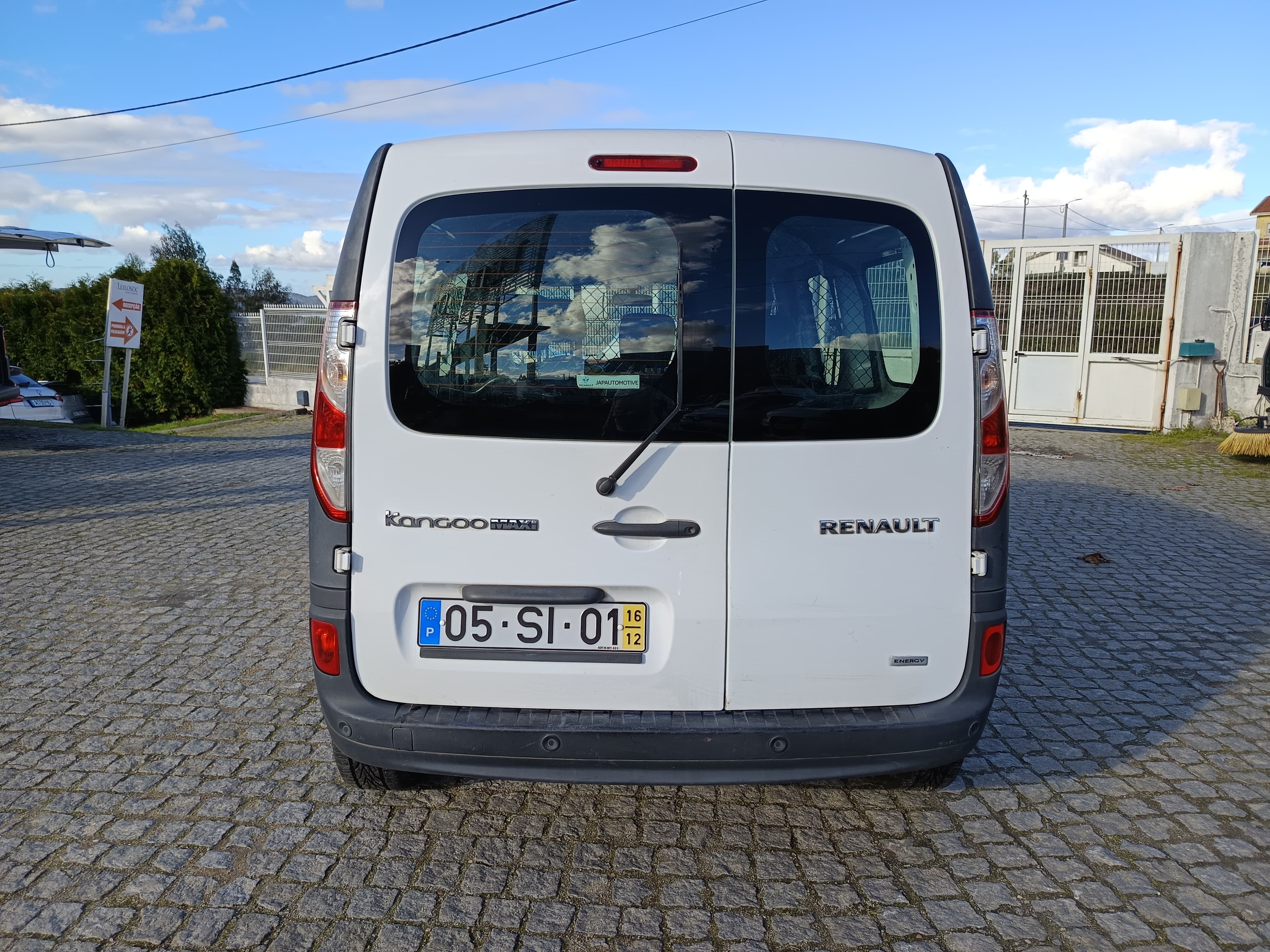 Renault Kangoo Maxi · Ano 2016 — imagen 5