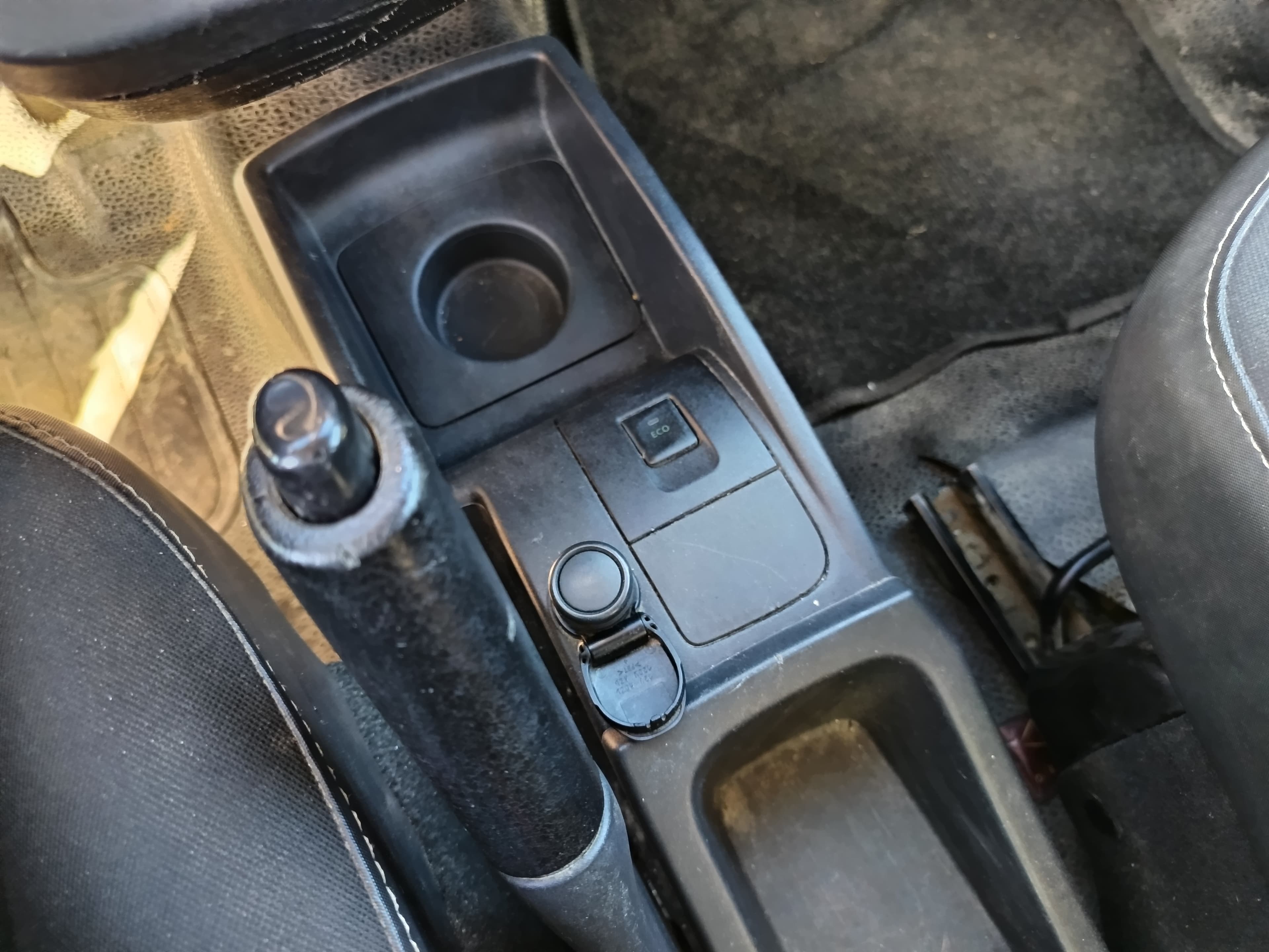 Renault Kangoo Maxi · Ano 2016 — imagen 37