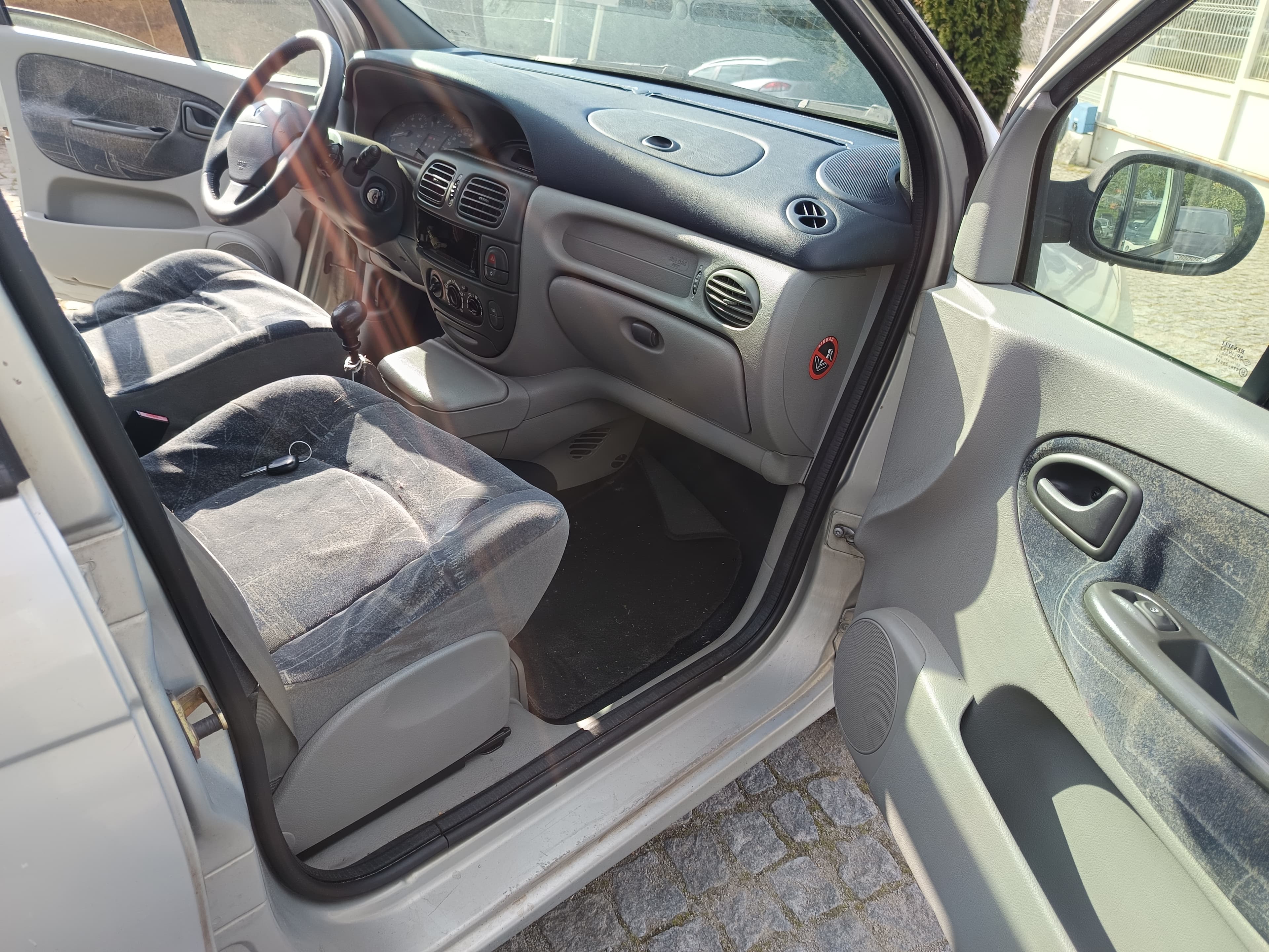 Renault Scénic · Ano 2000 — imagem 24