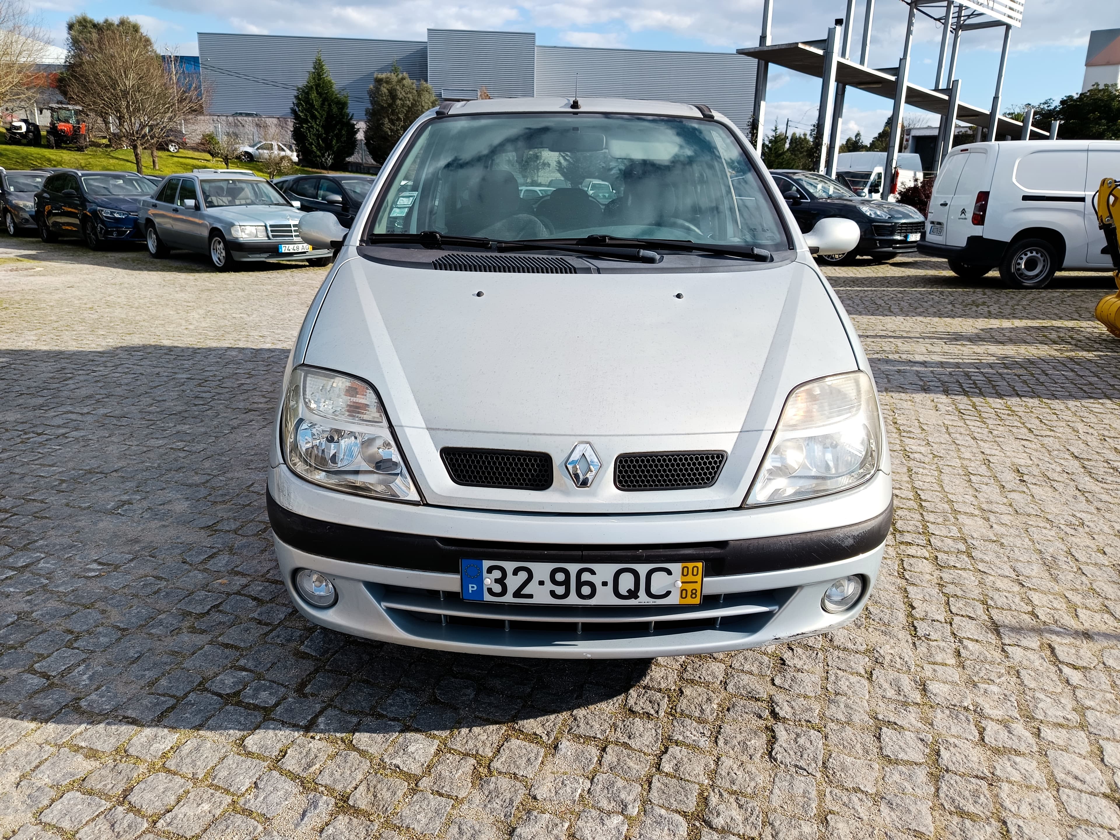 Renault Scénic · Ano 2000 — imagem 3