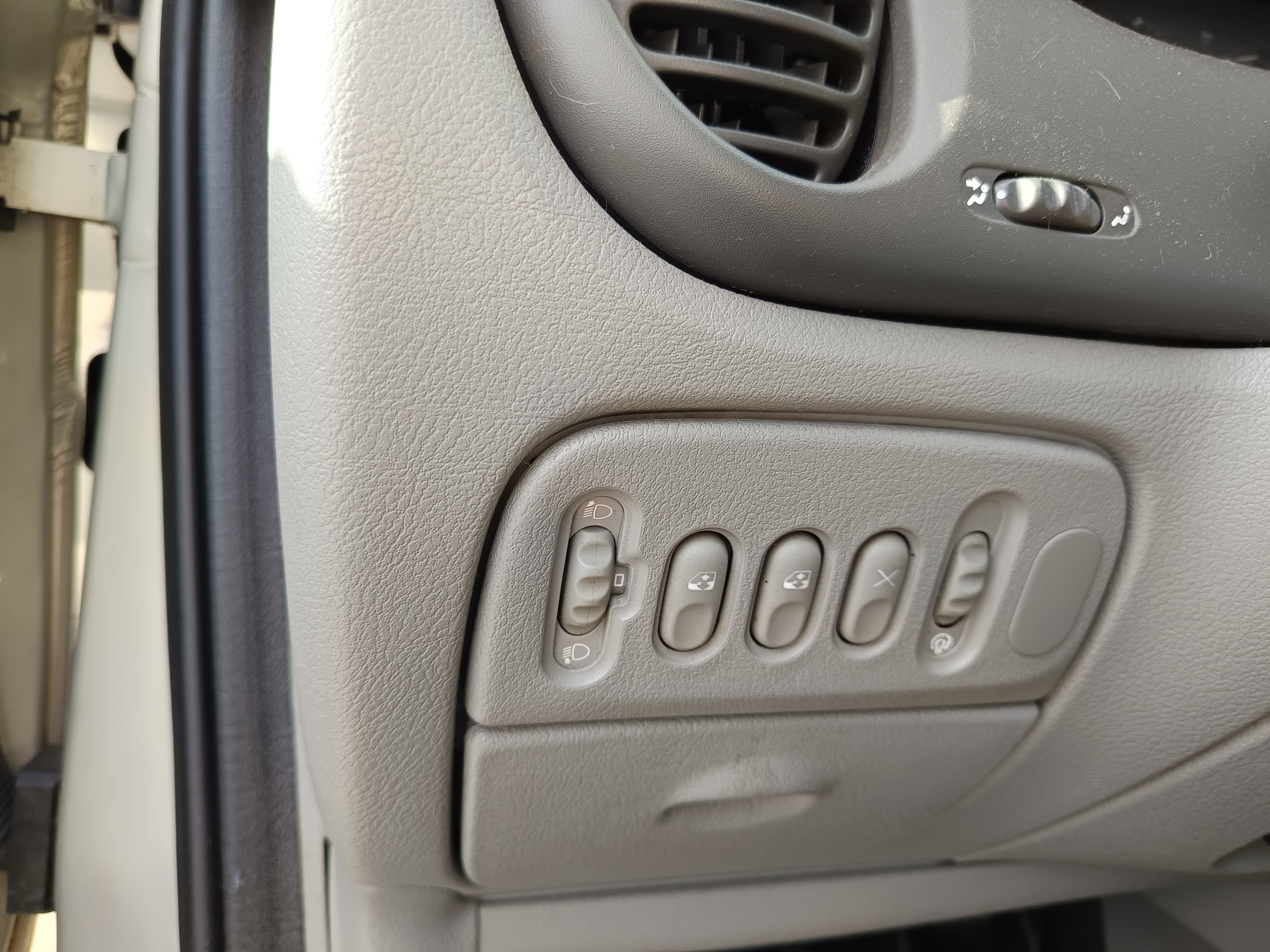 Renault Scénic · Ano 2000 — imagem 41