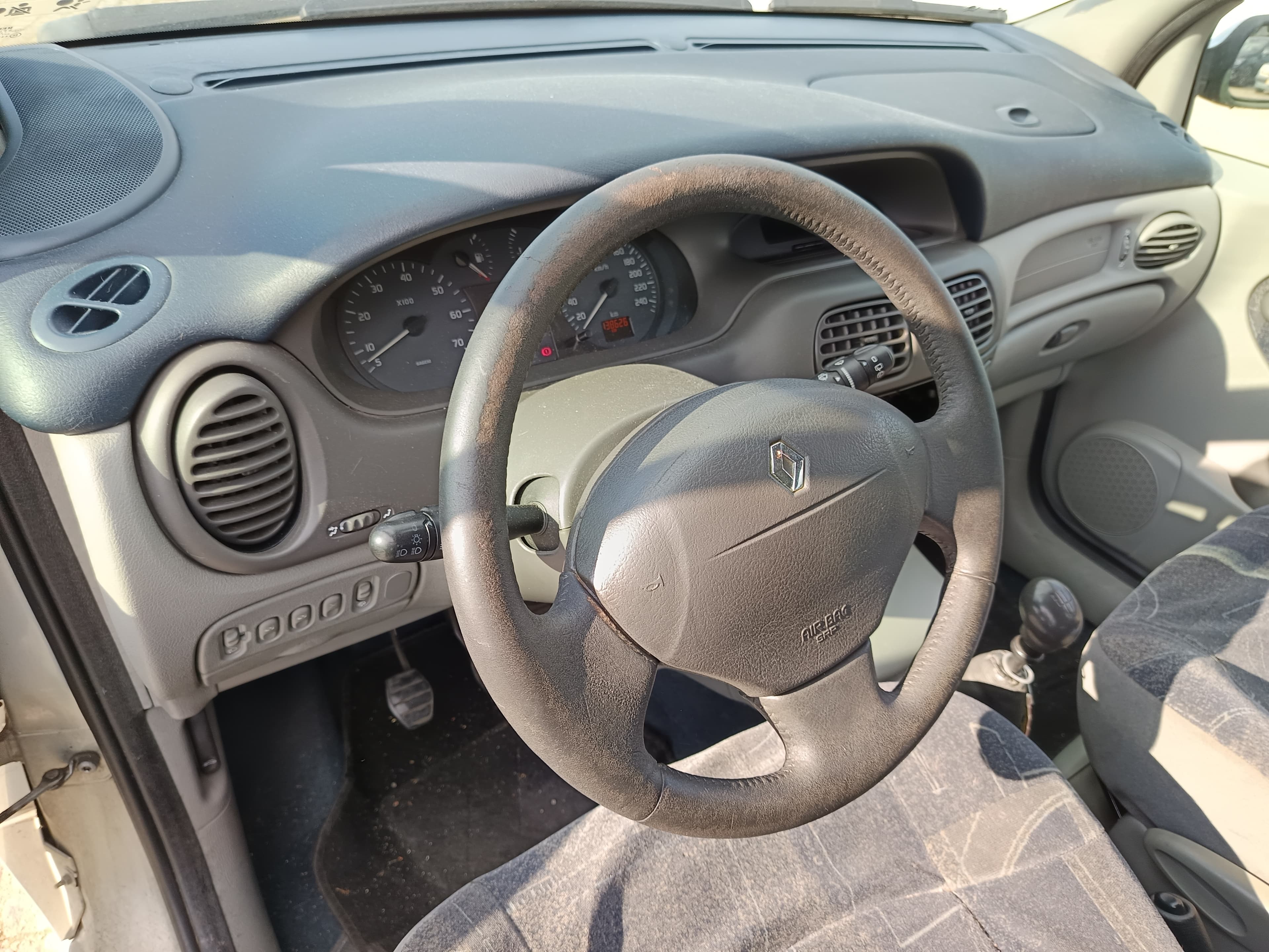 Renault Scénic · Ano 2000 — imagem 34