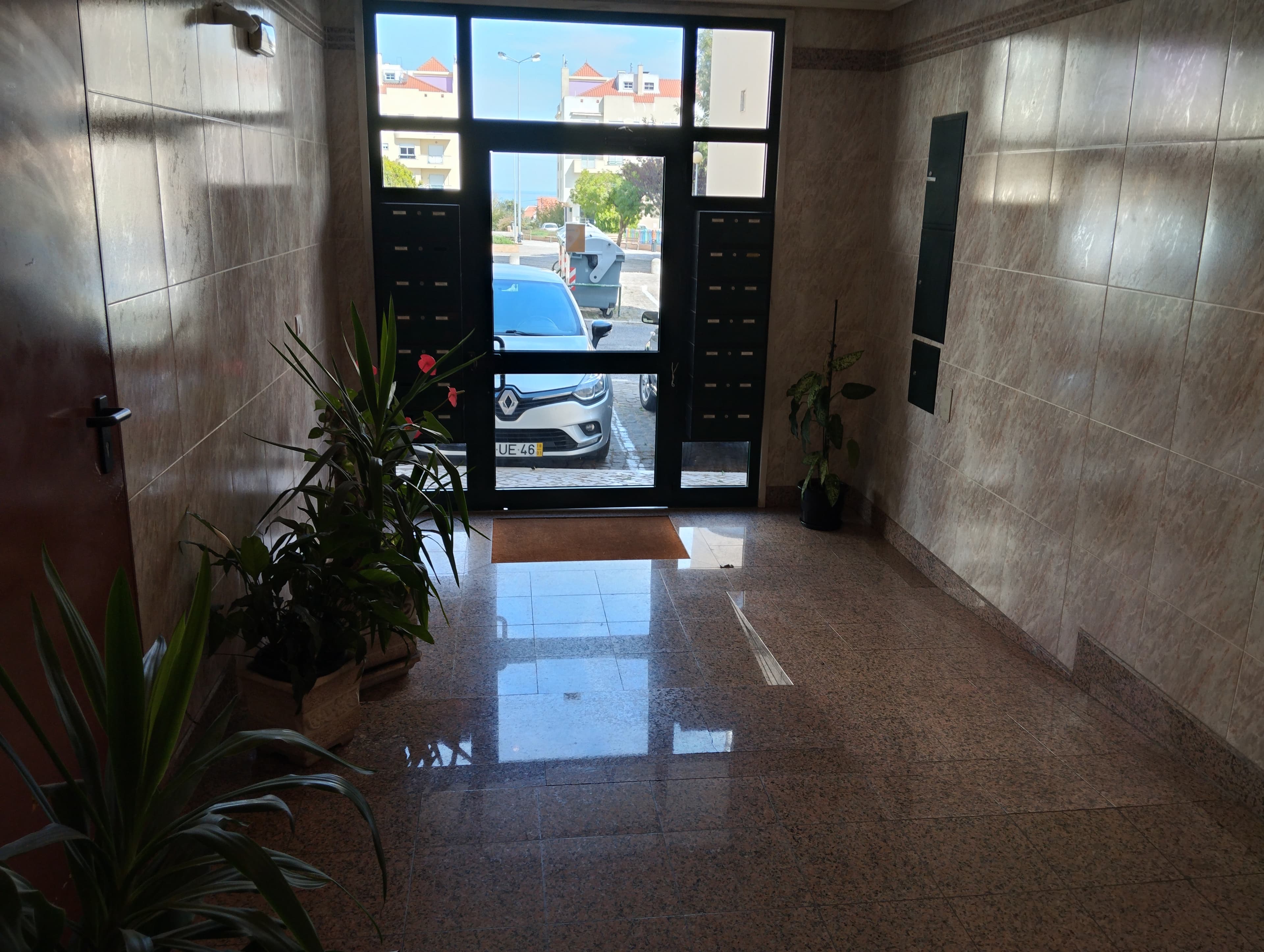 Apartamento T3 · Santa Iria de Azoia, Loures — imagem 2