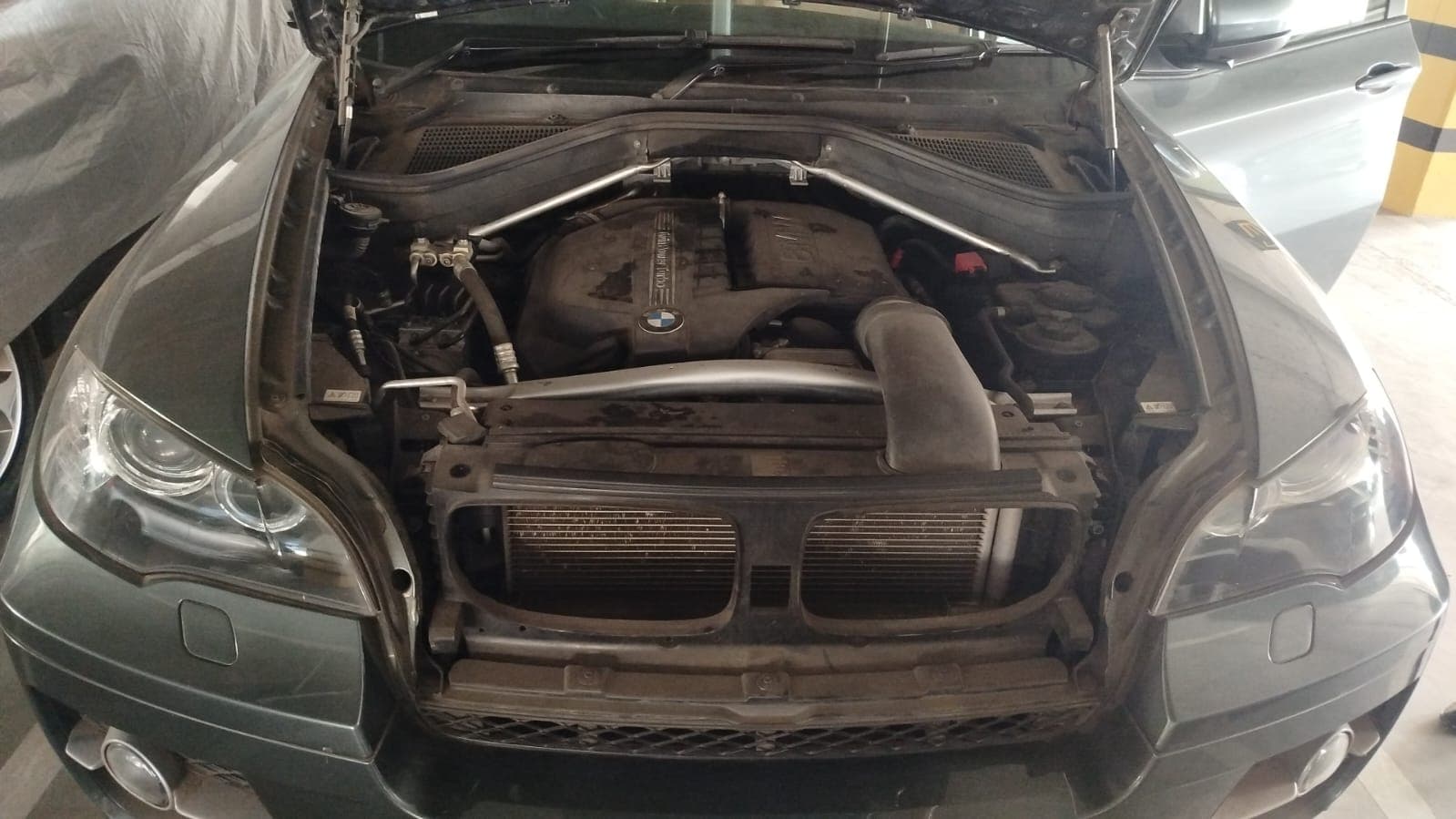 BMW X6 35i · Ano 2011 — image 32