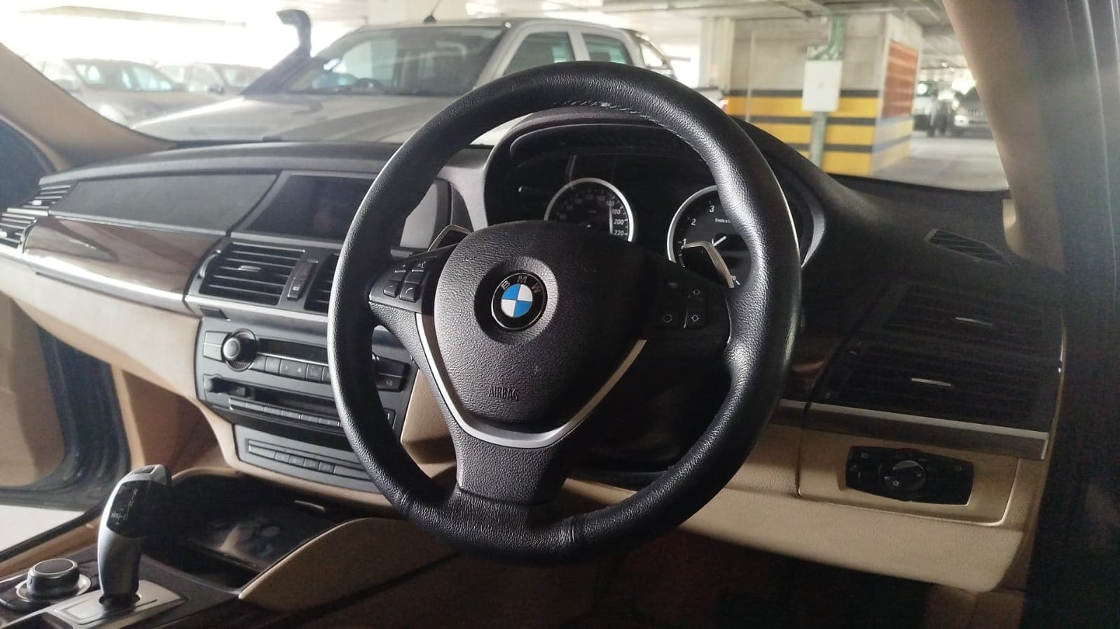 BMW X6 35i · Ano 2011 — image 29