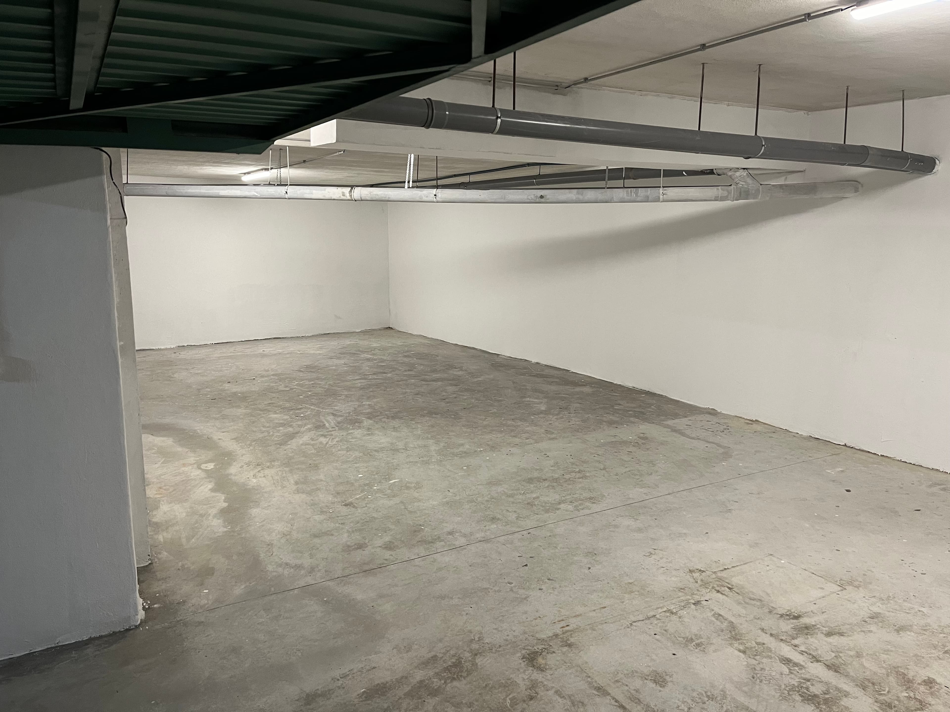 Garagem · Lousado — image 1