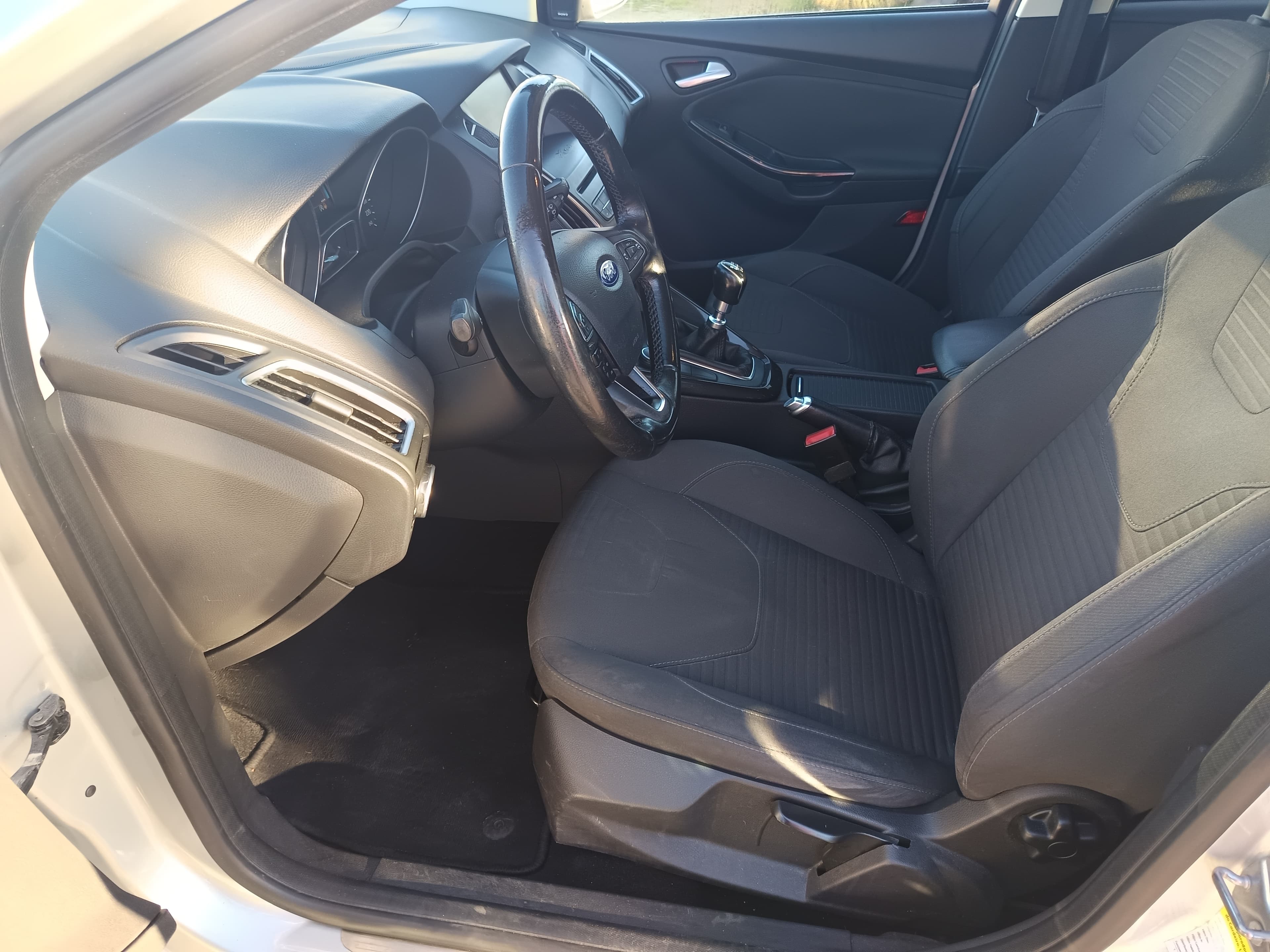 Ford Focus · Año 2015 — imagen 31