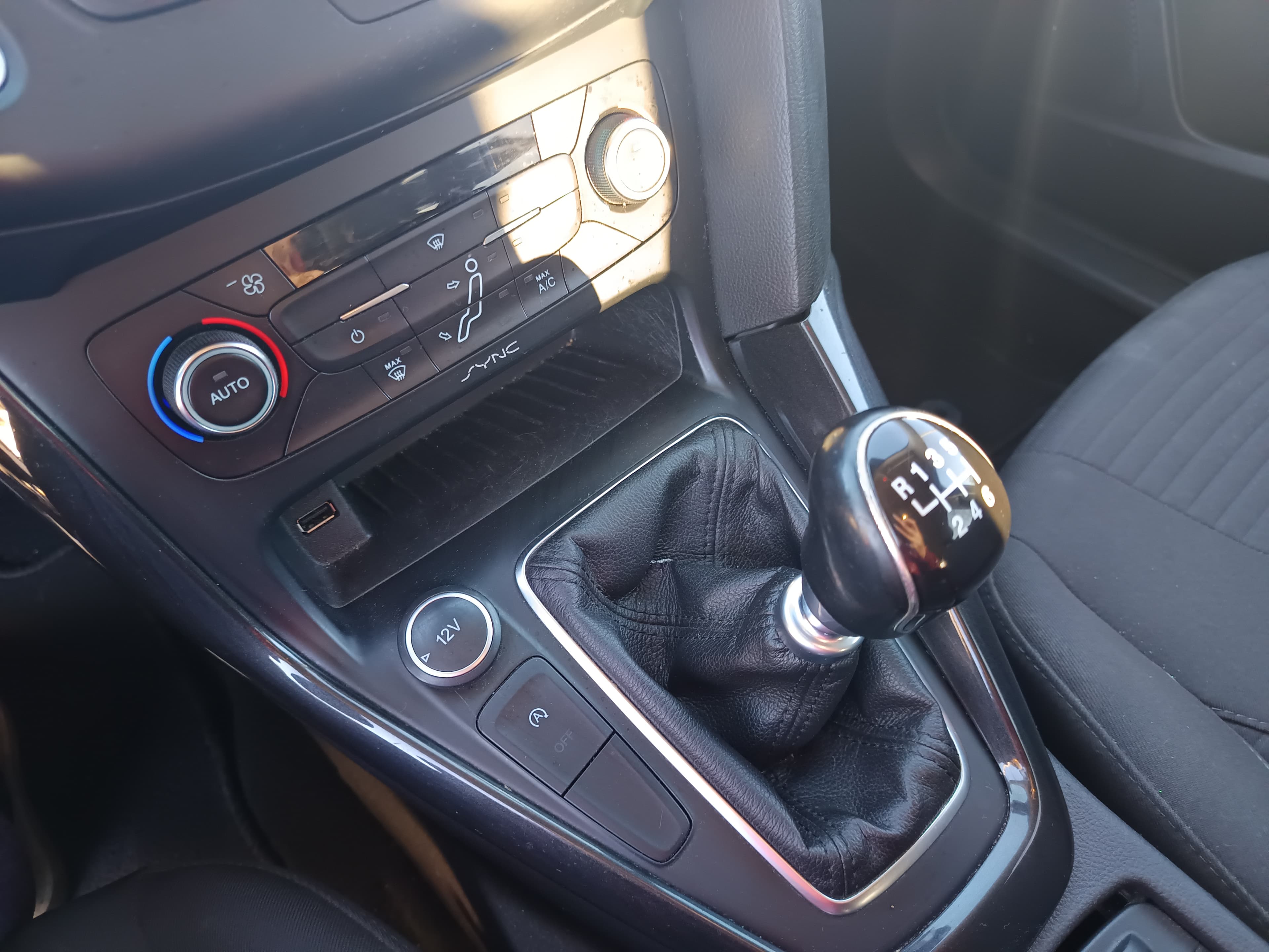 Ford Focus · Año 2015 — imagen 38