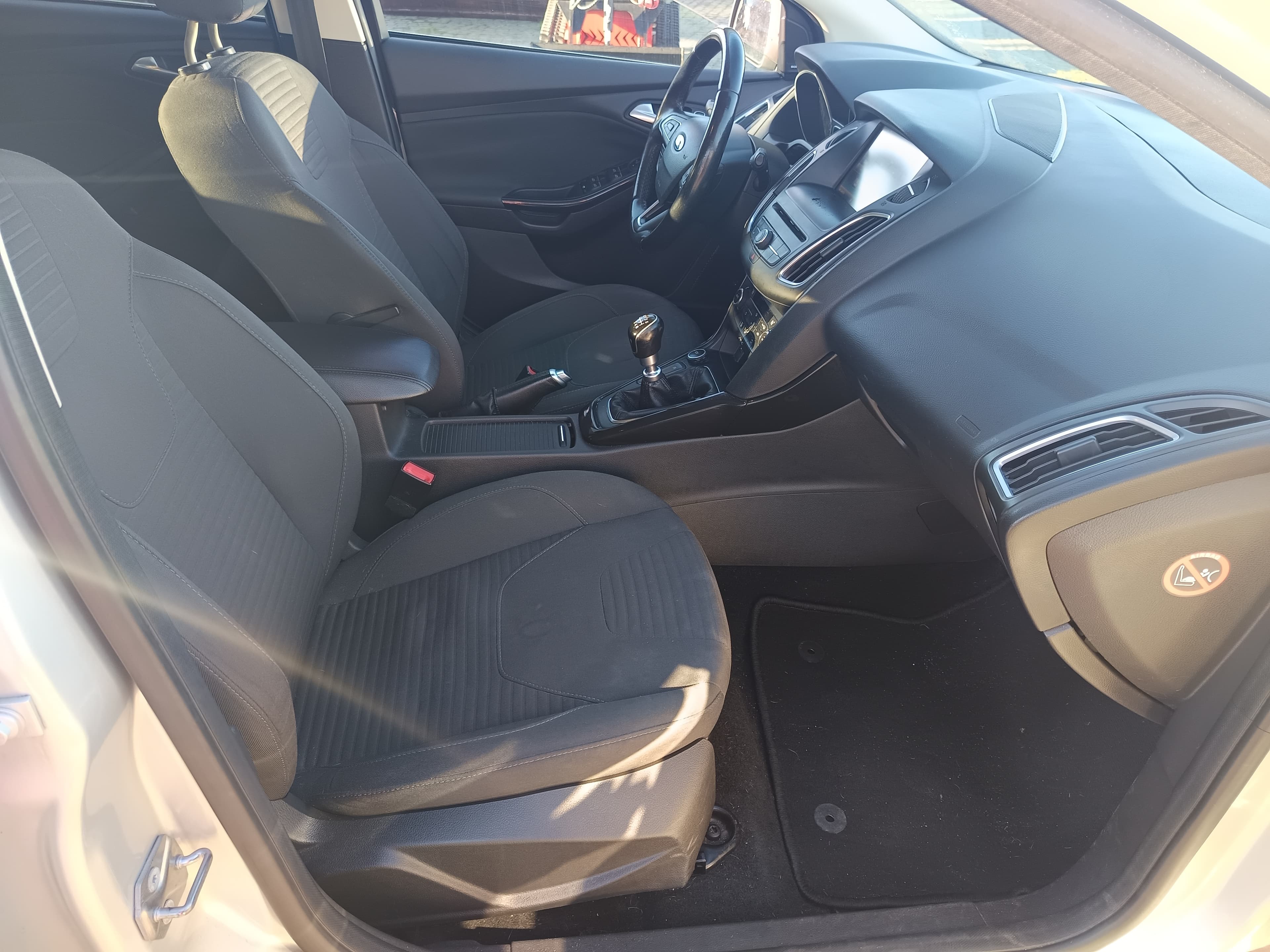 Ford Focus · Año 2015 — imagen 24