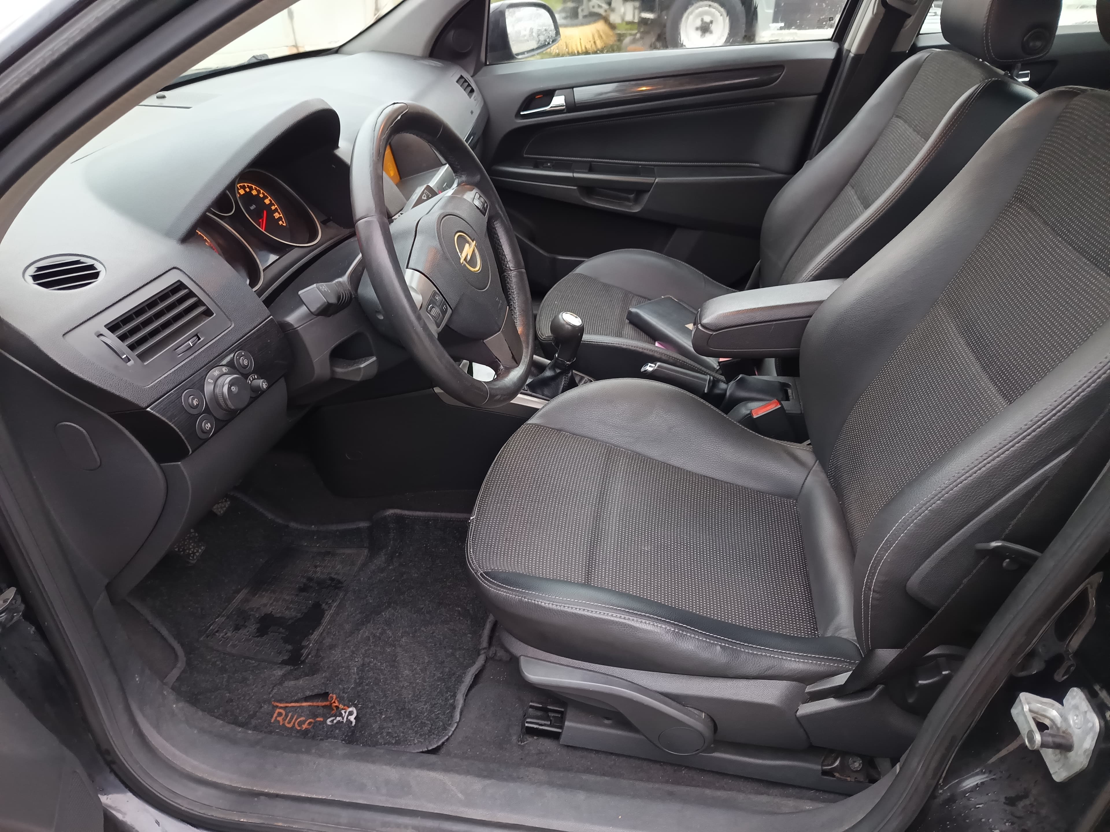 Opel Astra · Ano 2006 — image 43
