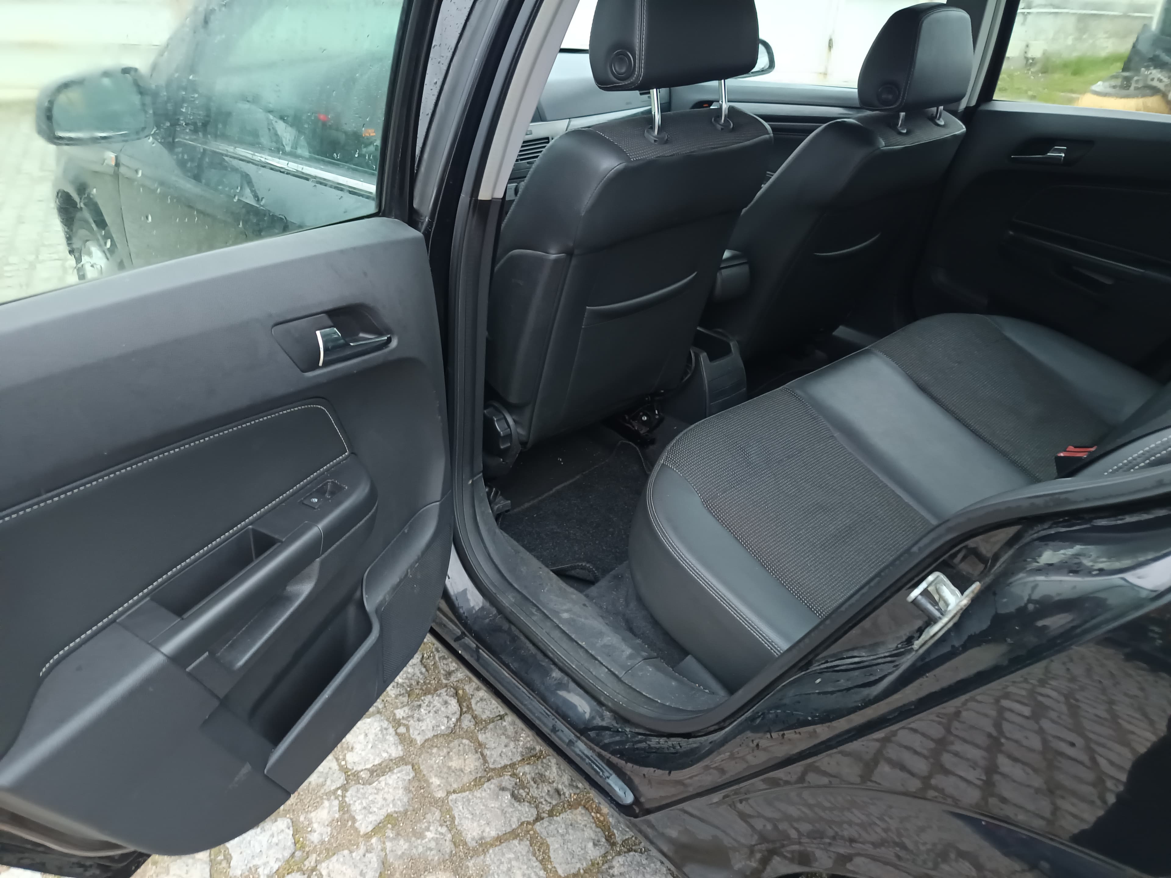 Opel Astra · Ano 2006 — image 38