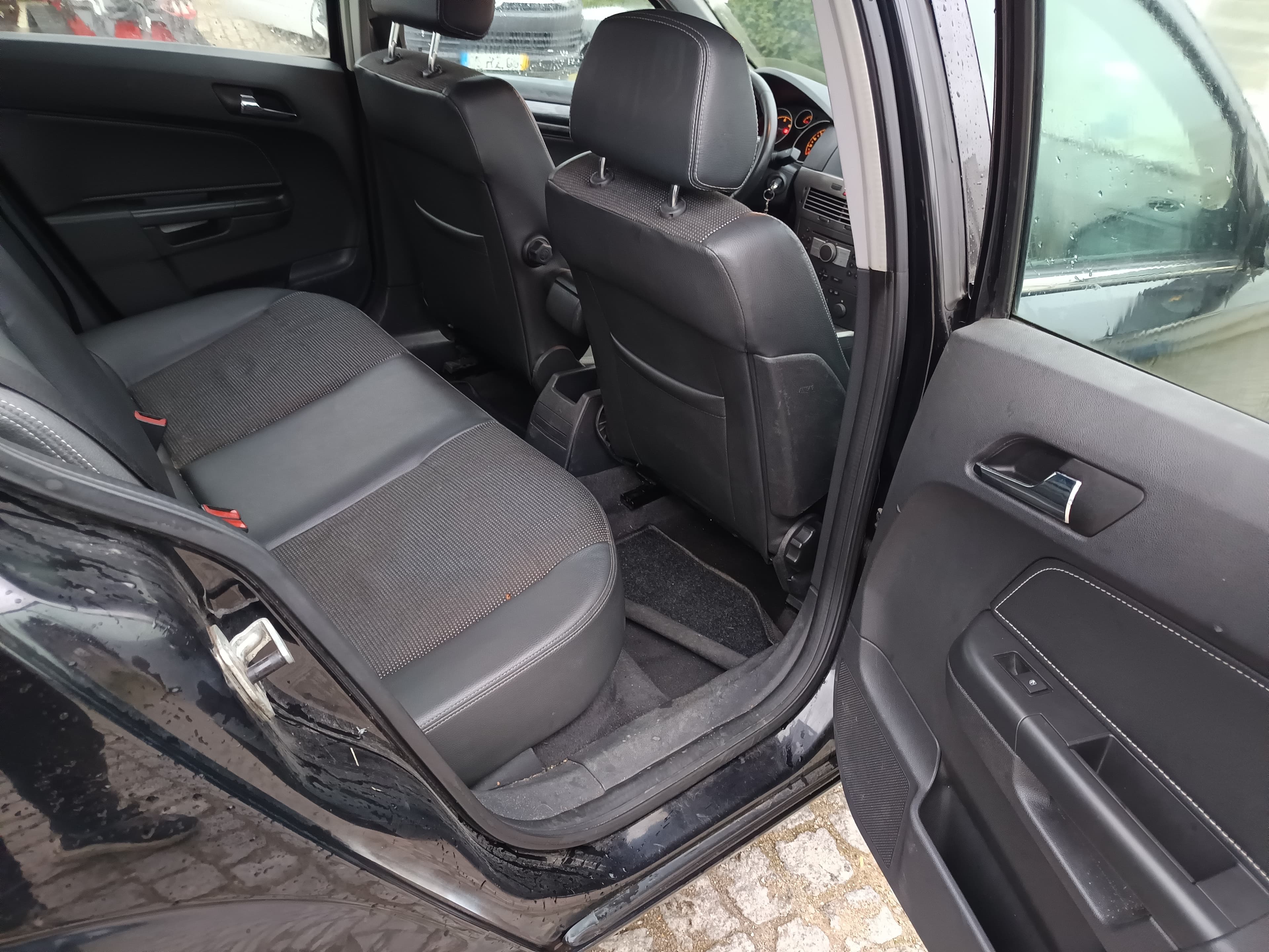 Opel Astra · Ano 2006 — image 30