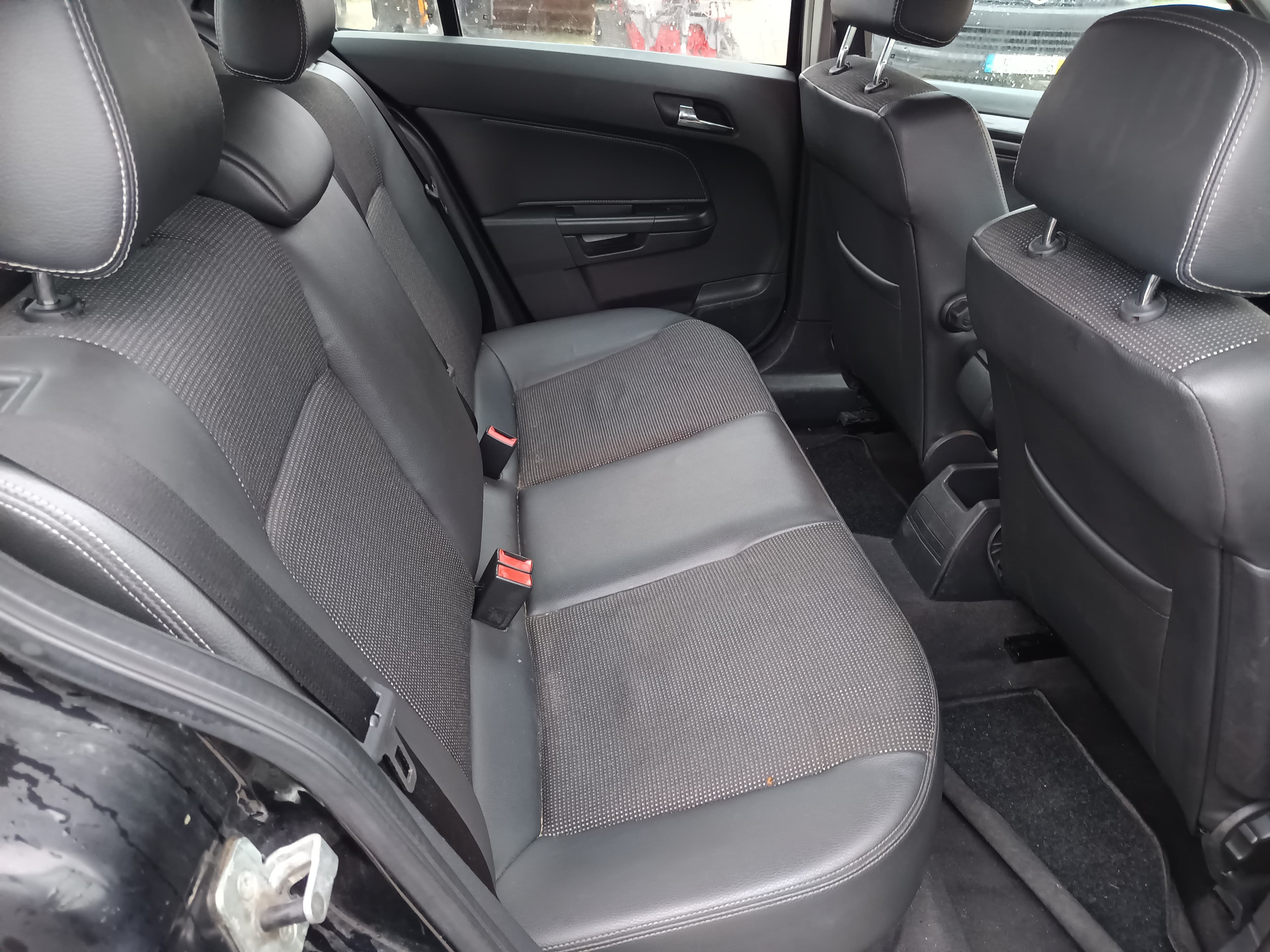 Opel Astra · Ano 2006 — image 33