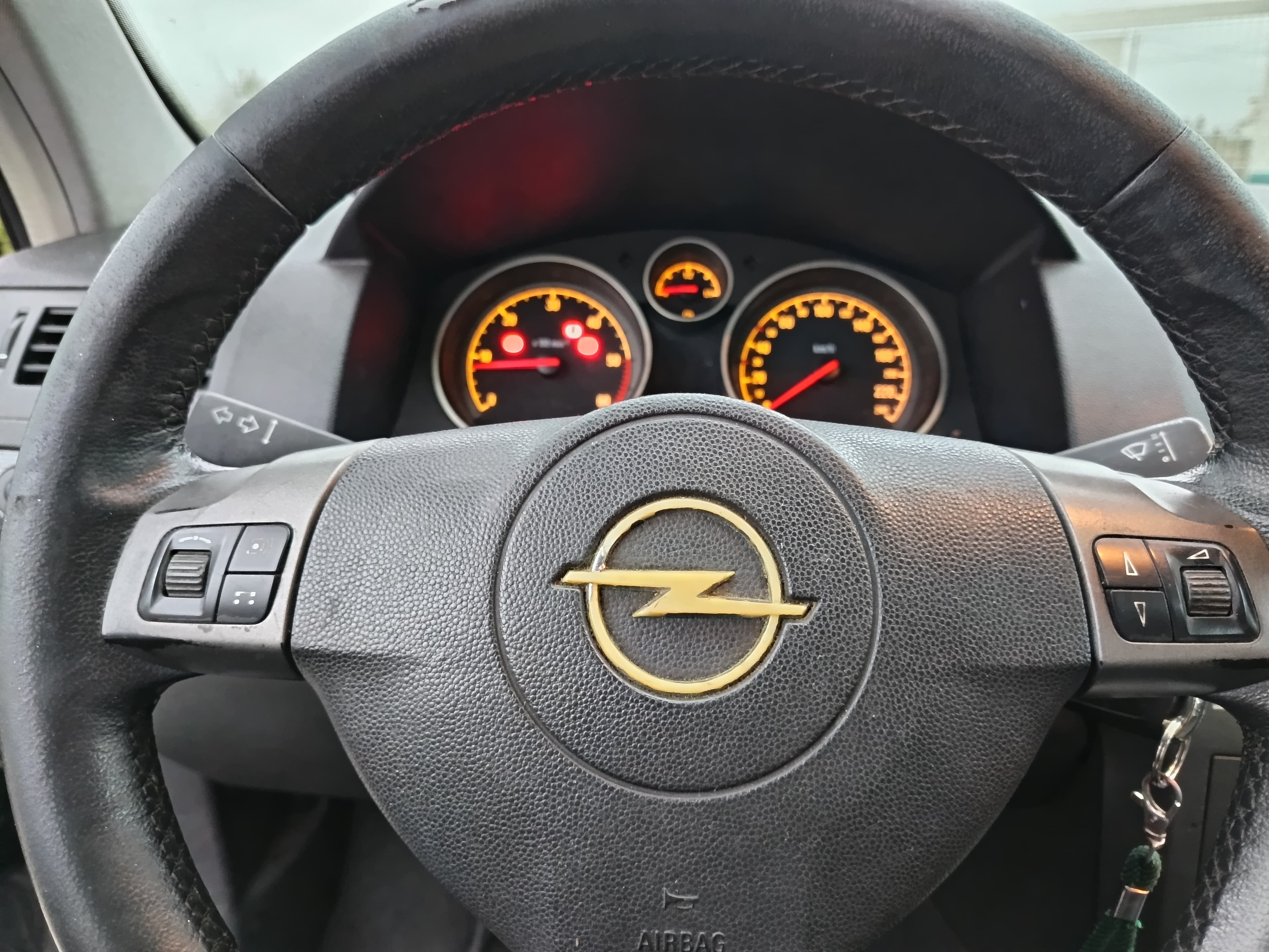 Opel Astra · Ano 2006 — image 48
