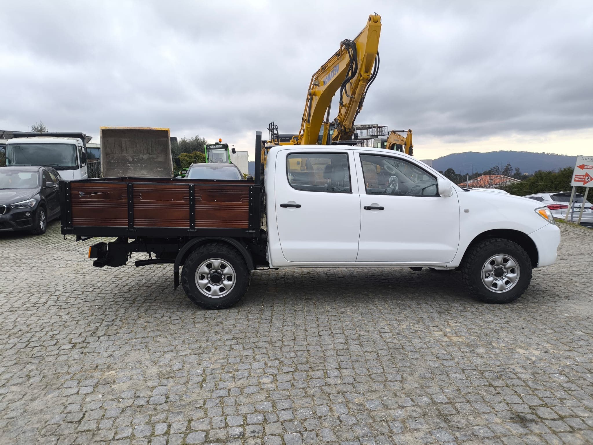 Toyota Hilux 2.5 d-4D · Ano 2008 — imagen 7