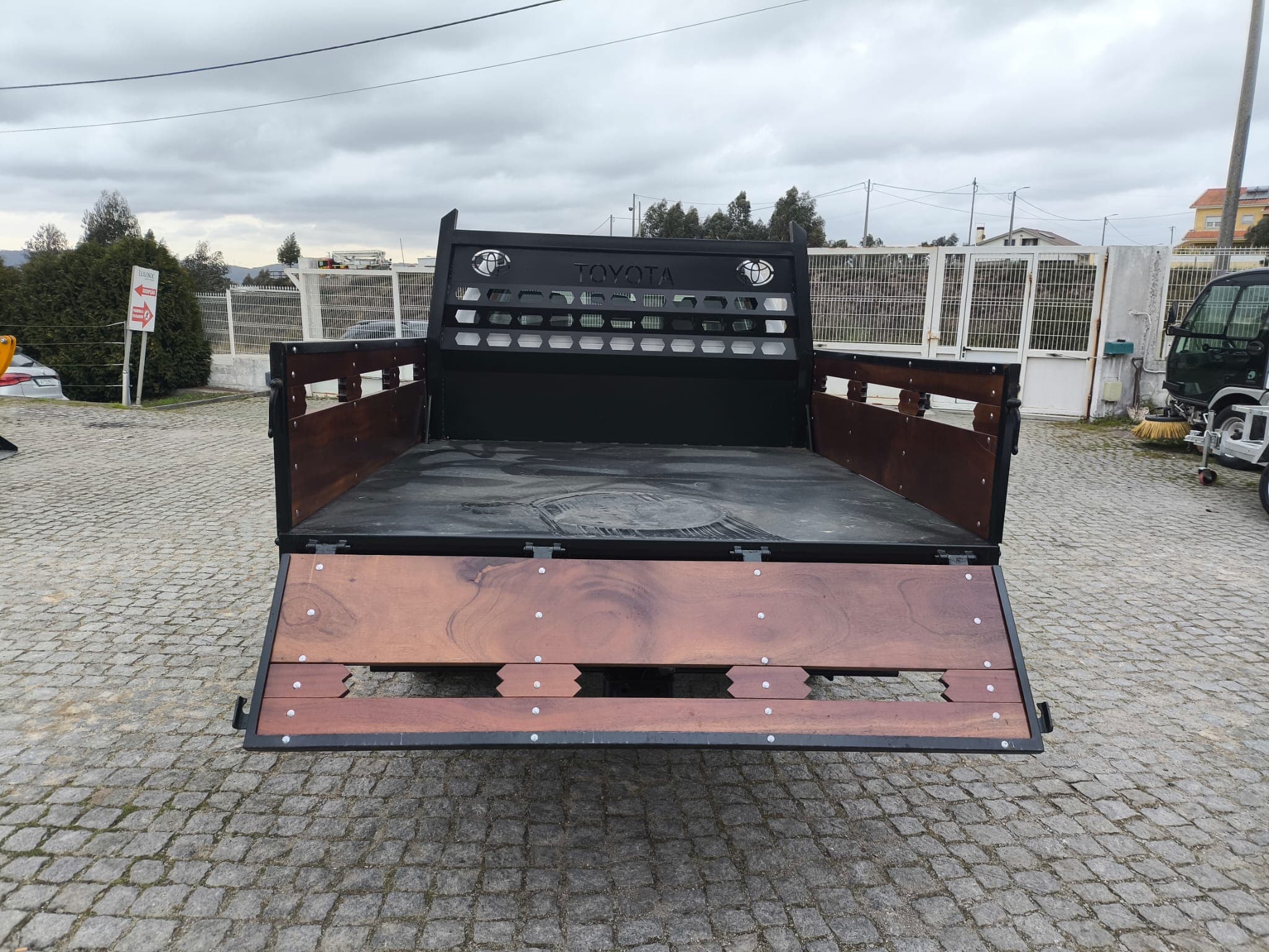 Toyota Hilux 2.5 d-4D · Ano 2008 — imagen 10