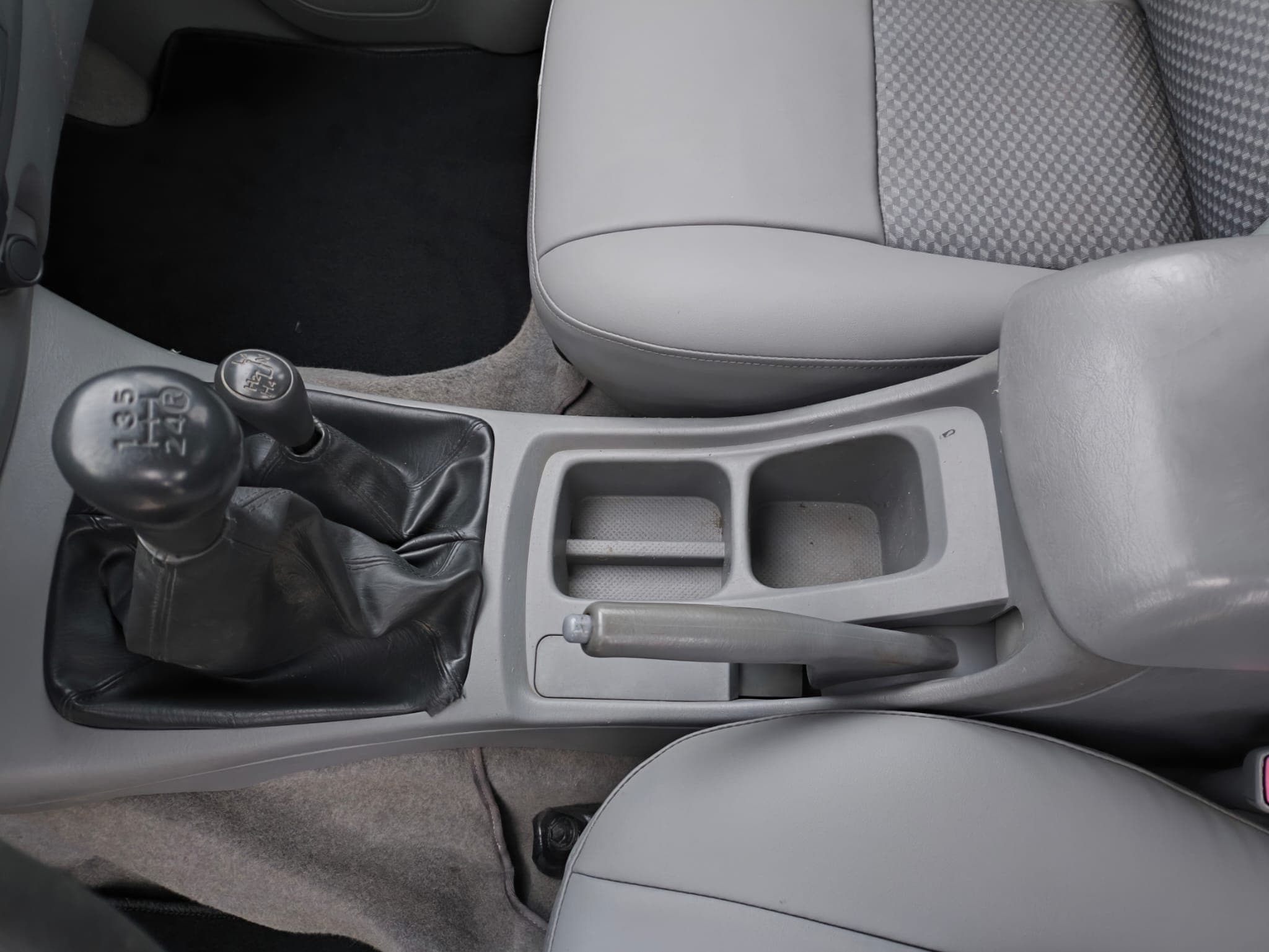 Toyota Hilux 2.5 d-4D · Ano 2008 — imagen 24