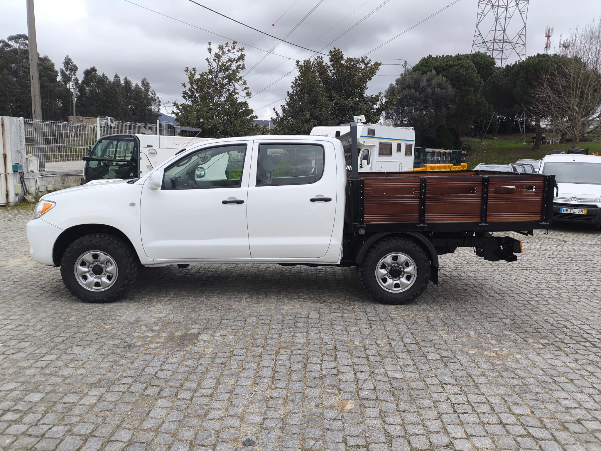 Toyota Hilux 2.5 d-4D · Ano 2008 — imagen 8