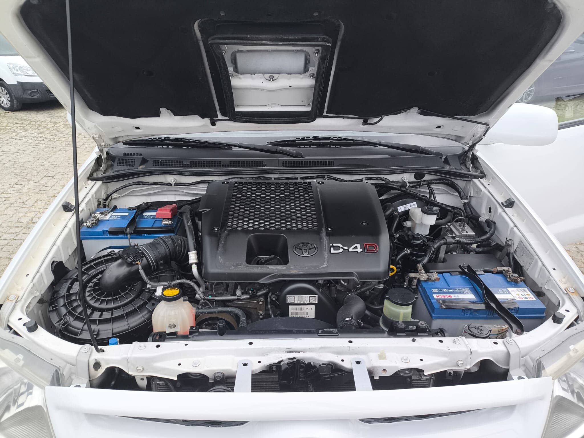 Toyota Hilux 2.5 d-4D · Ano 2008 — imagen 21