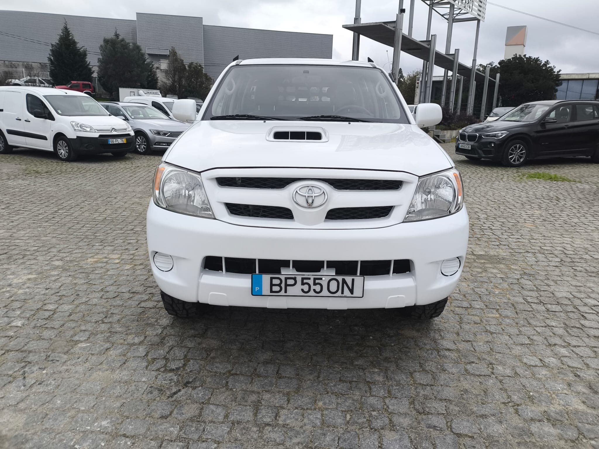 Toyota Hilux 2.5 d-4D · Ano 2008 — imagen 2