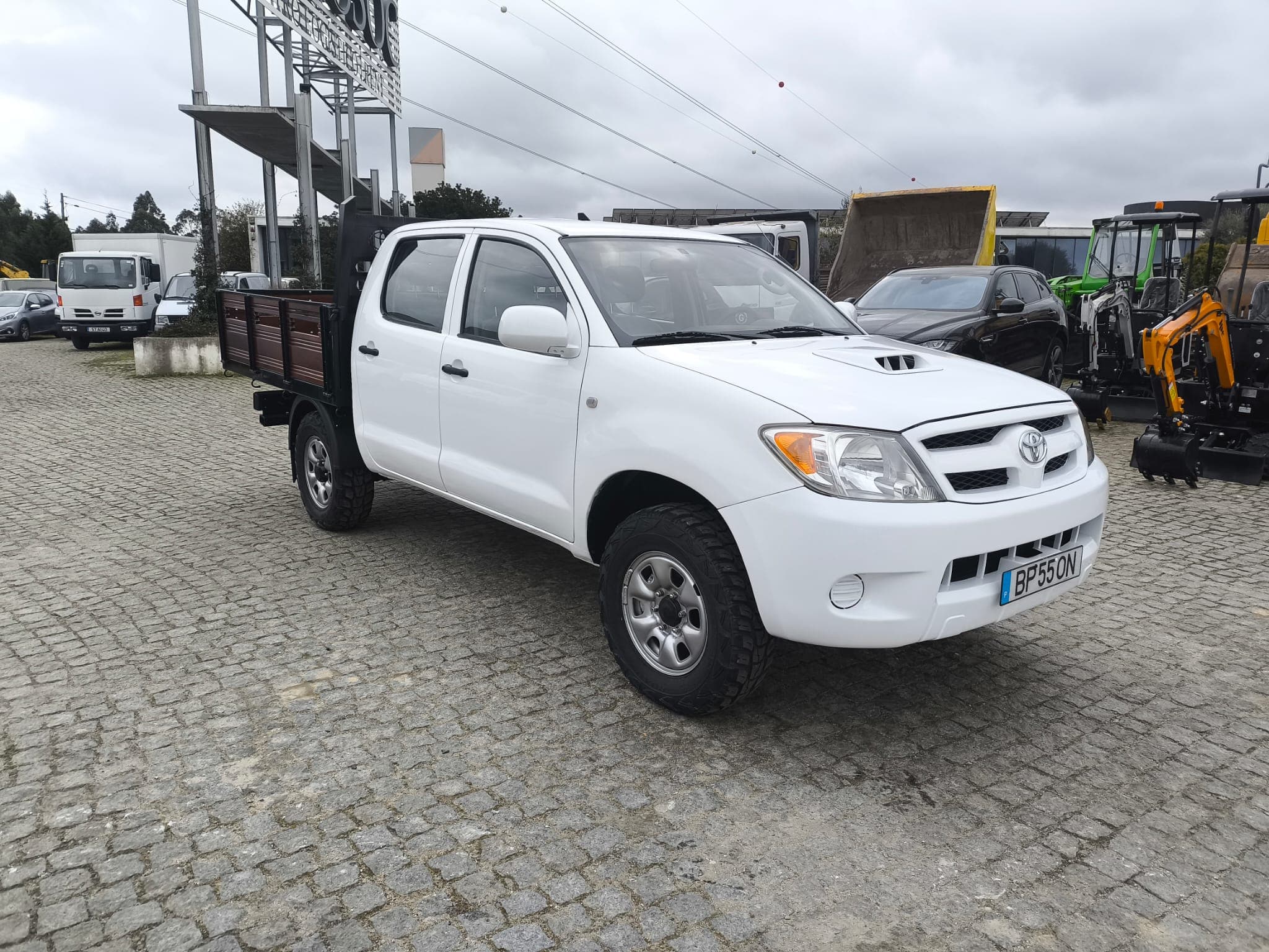 Toyota Hilux 2.5 d-4D · Ano 2008 — imagen 3