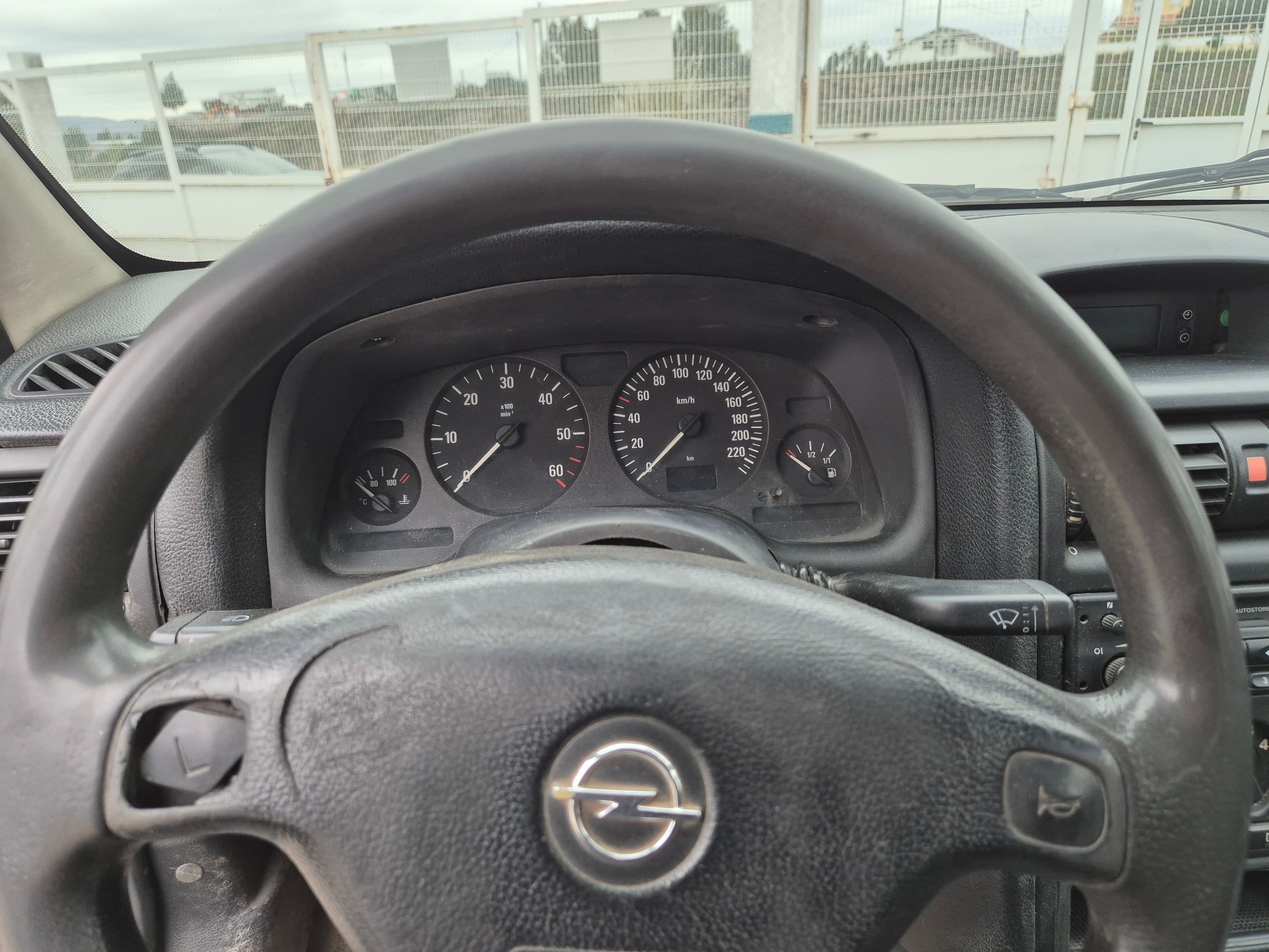 Opel Astra · Ano 2001 — imagen 24