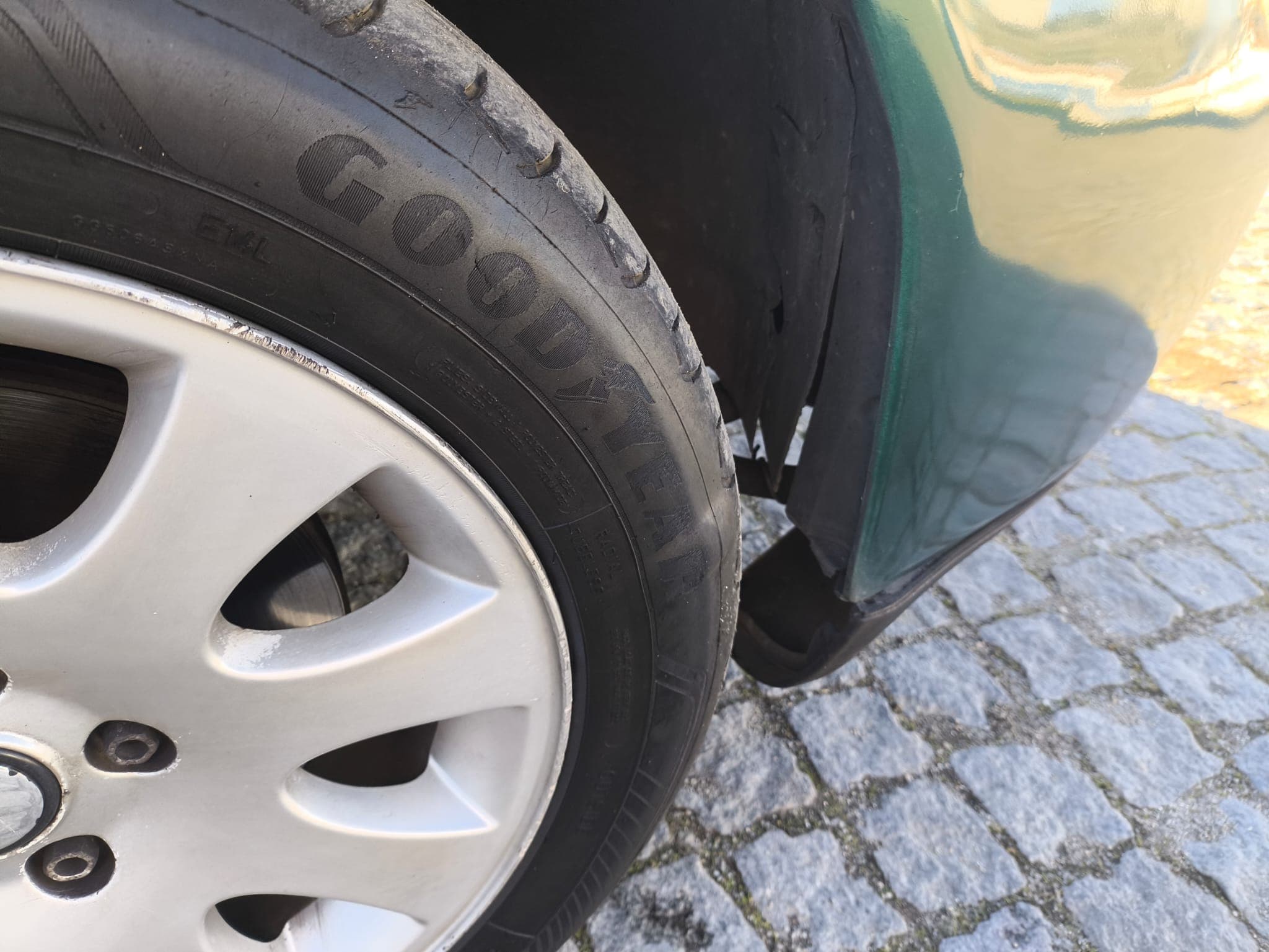 Audi A4 · Ano 1999 — imagem 12