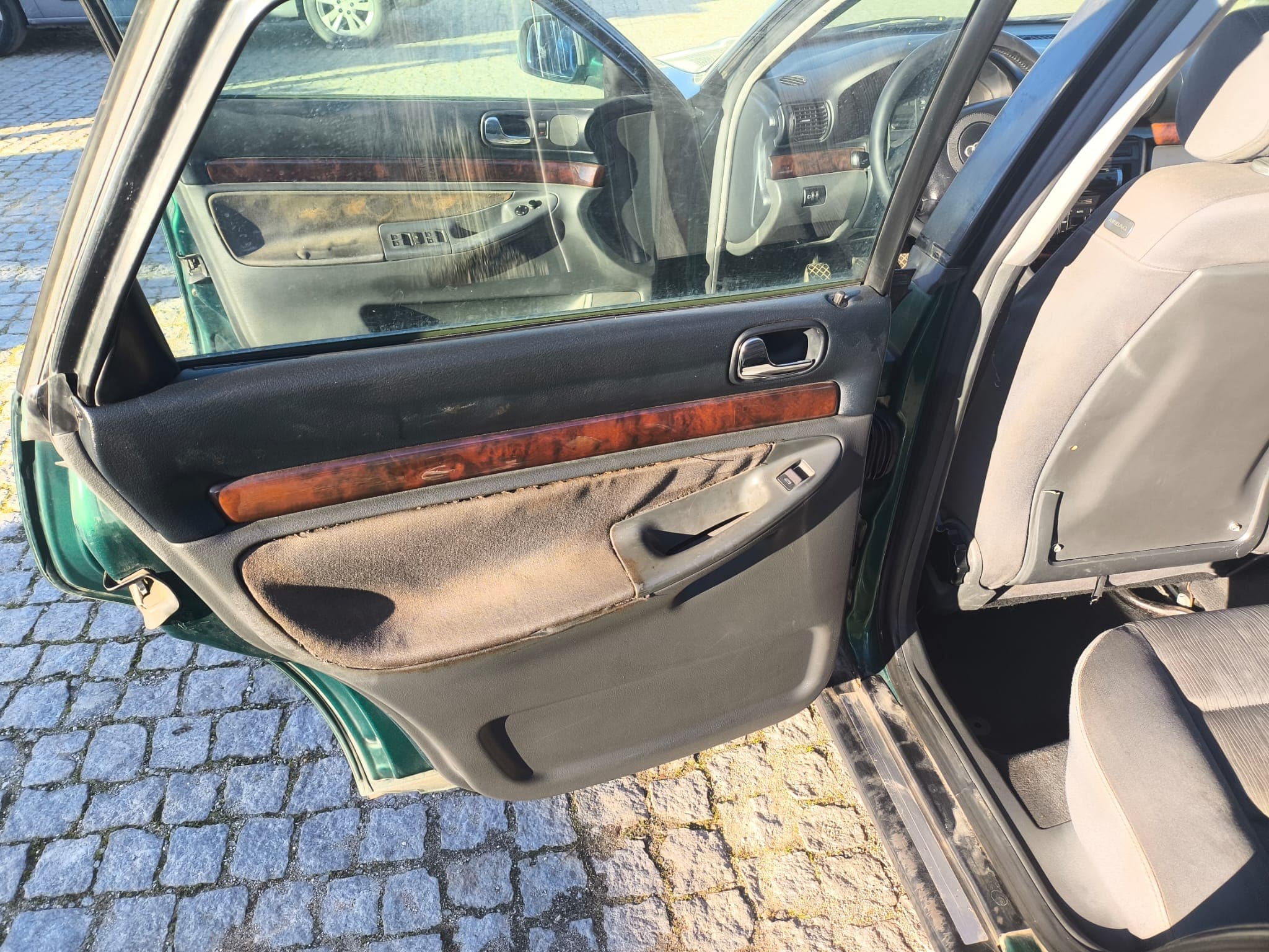Audi A4 · Ano 1999 — imagem 21