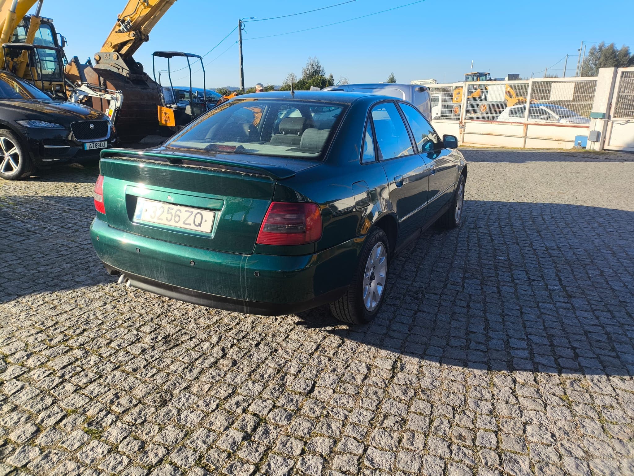 Audi A4 · Ano 1999 — imagem 4