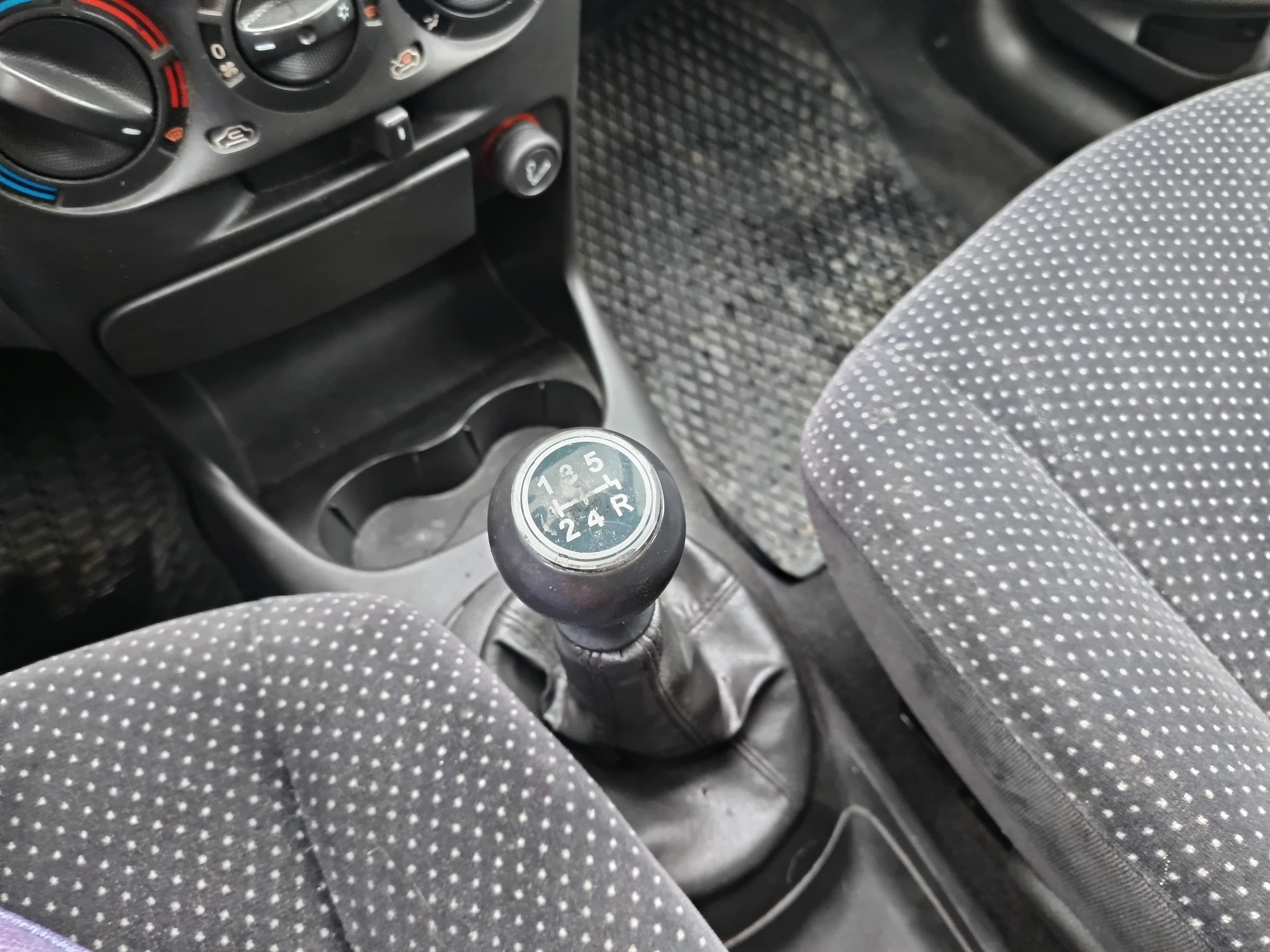 Fiat Punto · Ano 1999 — imagen 36