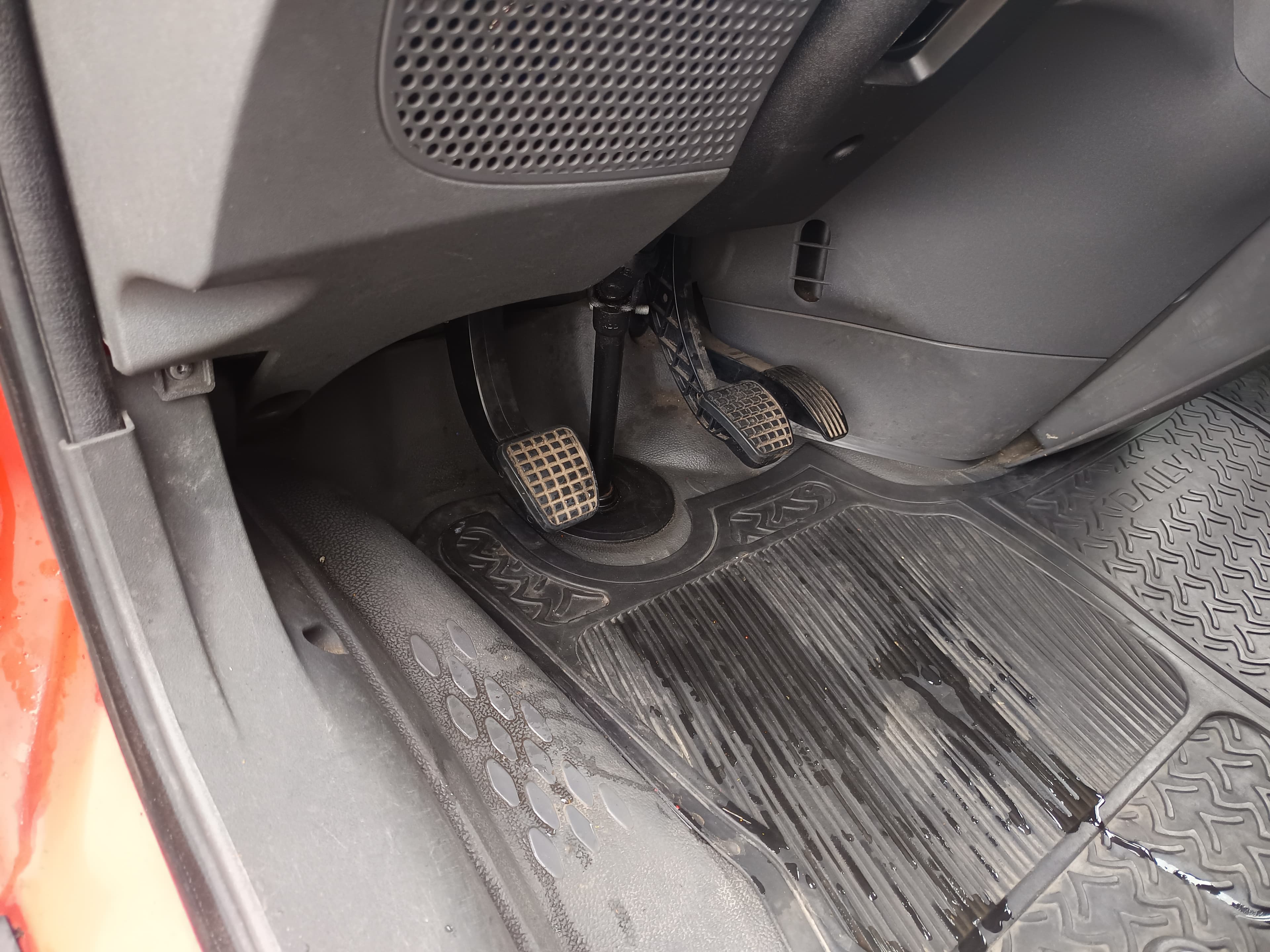 Iveco 35C15 · Ano 2013 — image 27