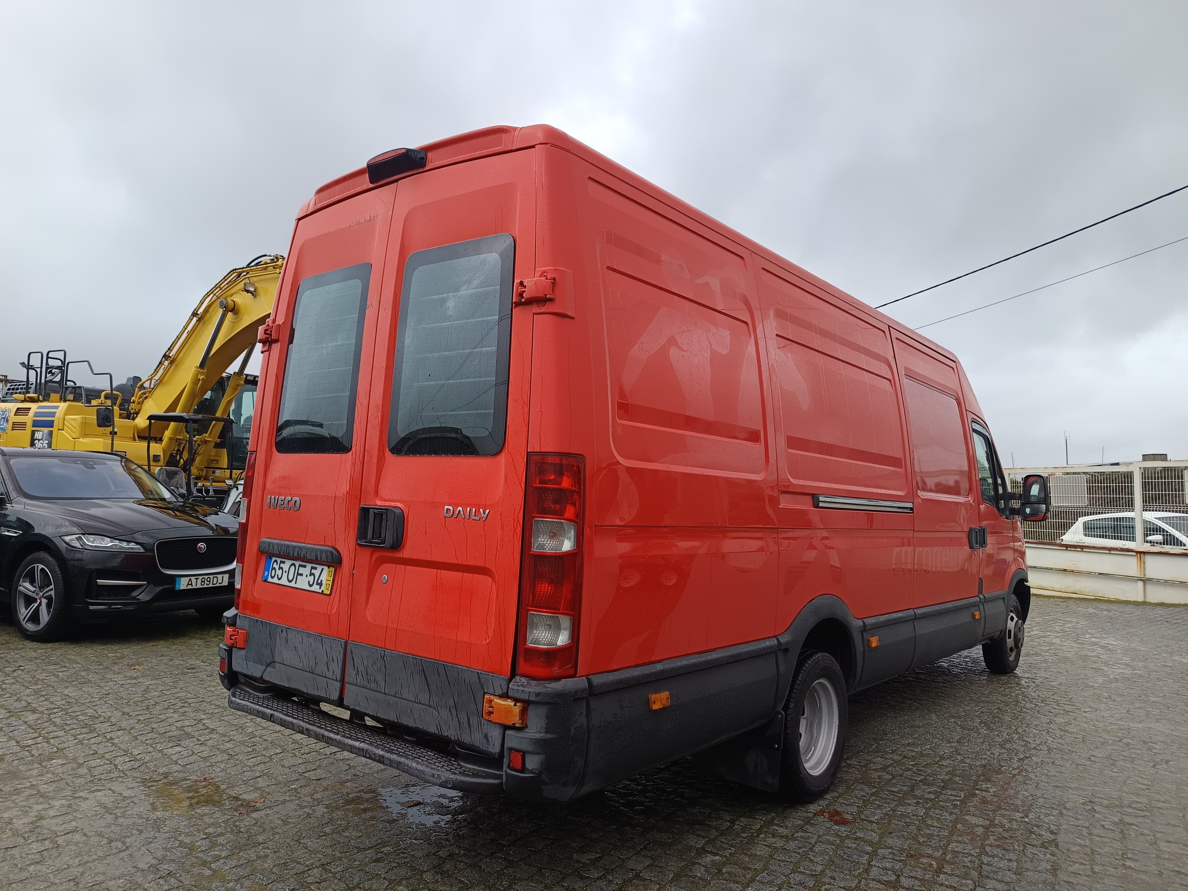 Iveco 35C15 · Ano 2013 — image 4