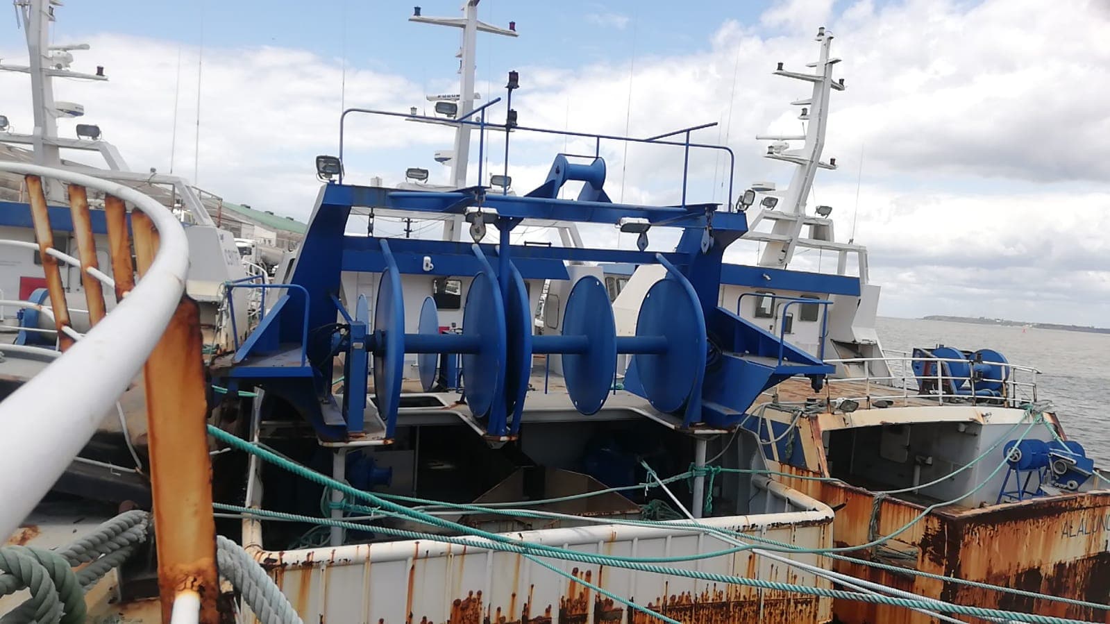 Trawler - SARDINHA do ÍNDICO II — image 2