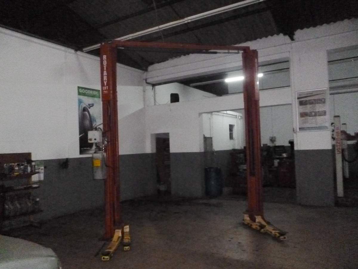 Estação de Serviço (Posto SCAM) · Oliveira, V. N. Famalicão — image 14